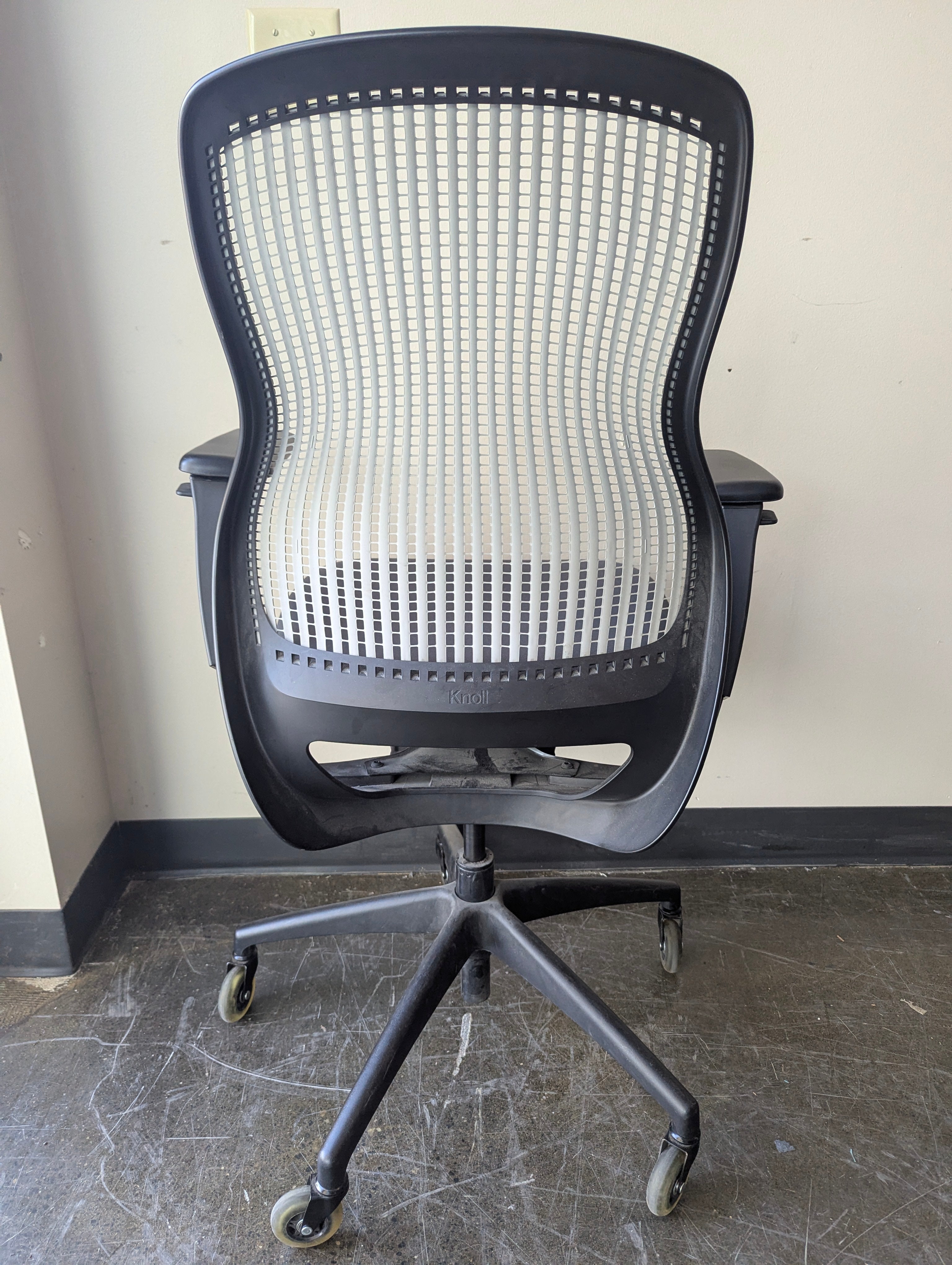 Modern Ergonomic Office Chair with Mesh Back