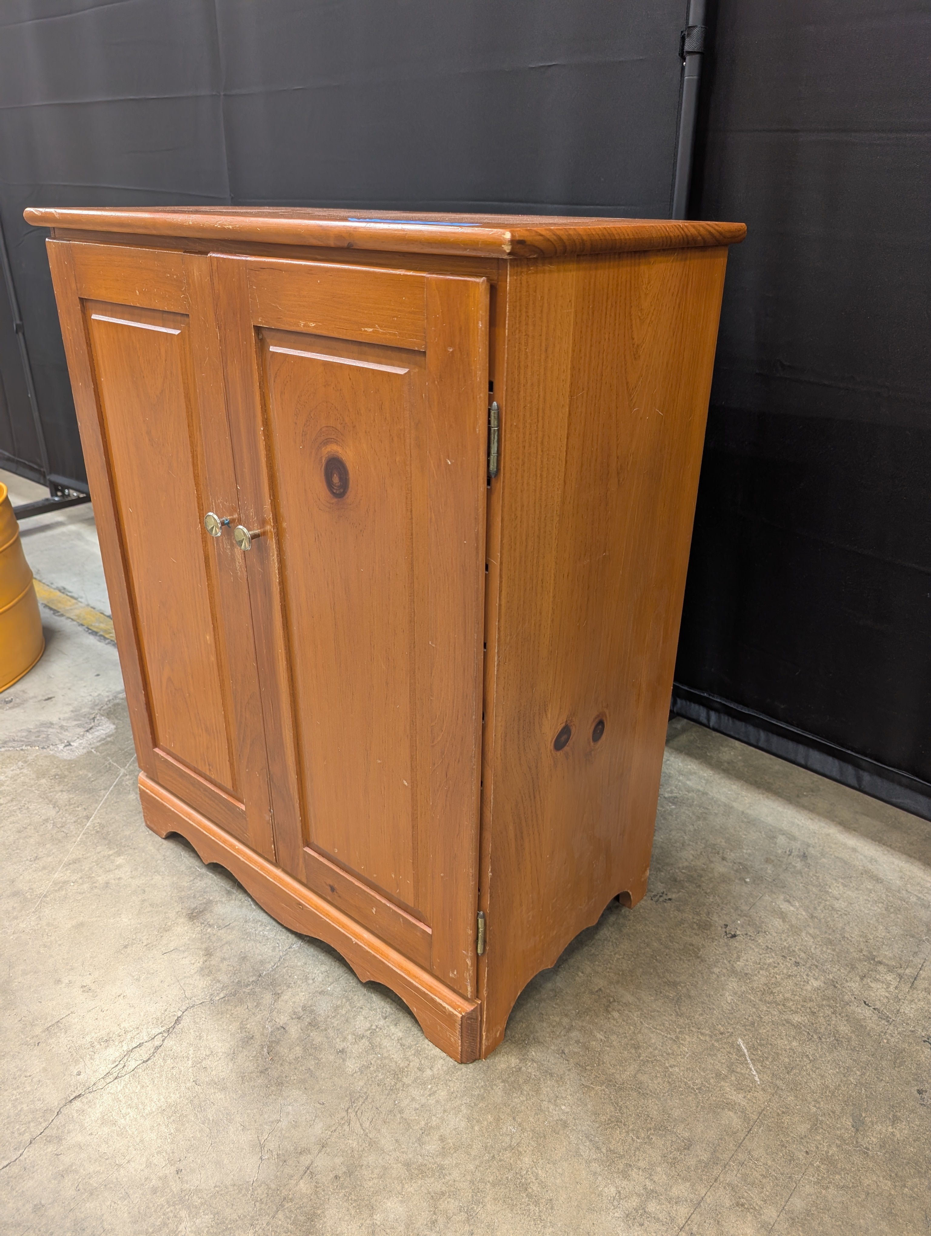 Knotty Pine Double-Door Cabinet in Wood