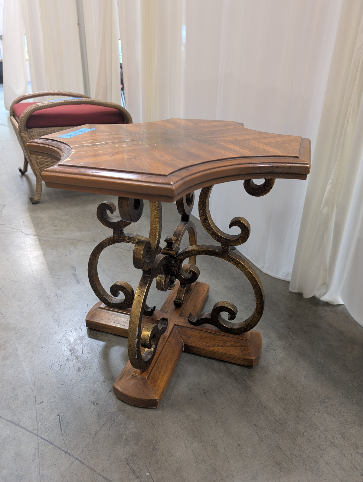 Scalloped Starburst Wood End Table with Scrollwork