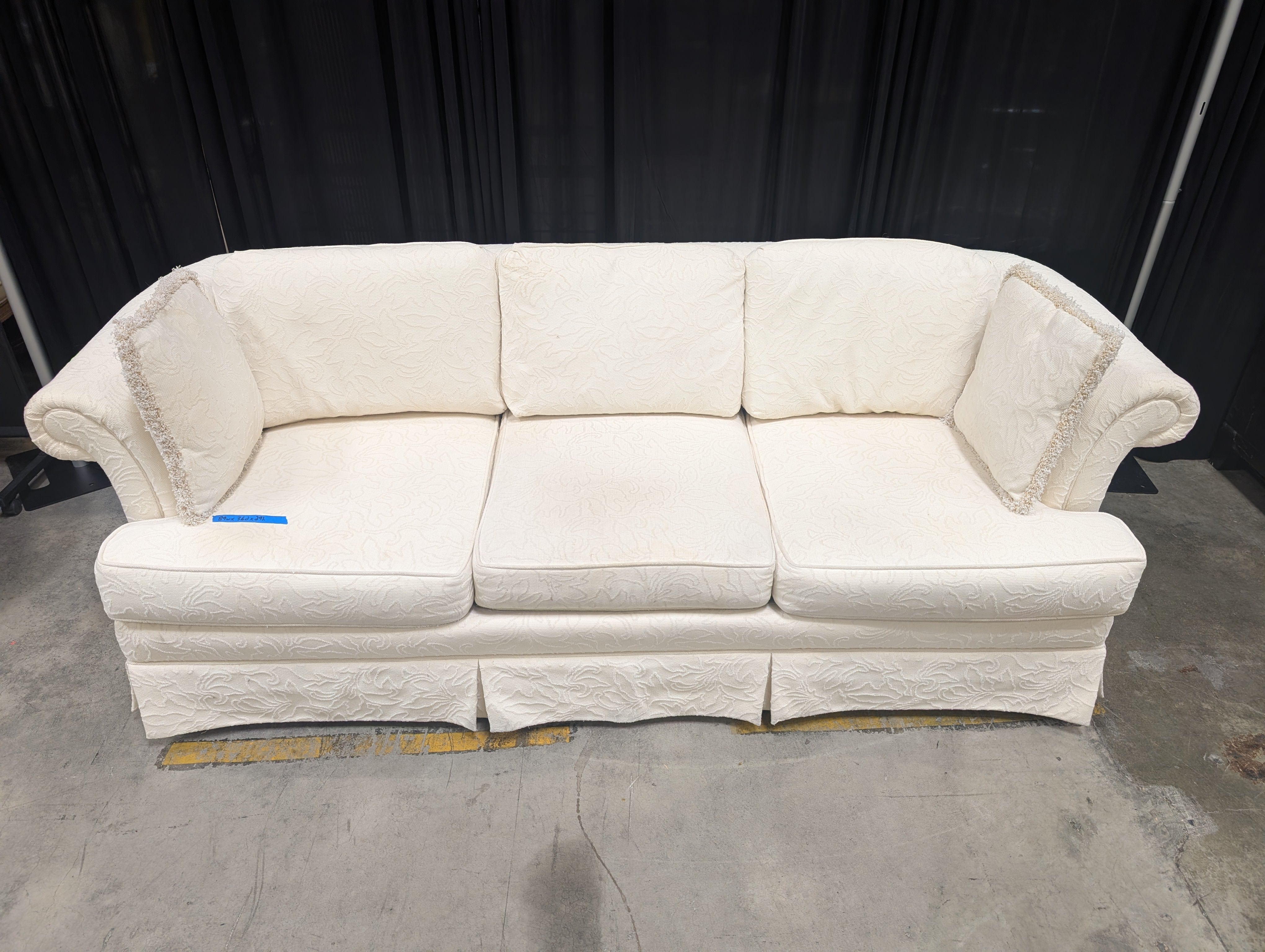 Off-White Traditional Three-Cushion Couch