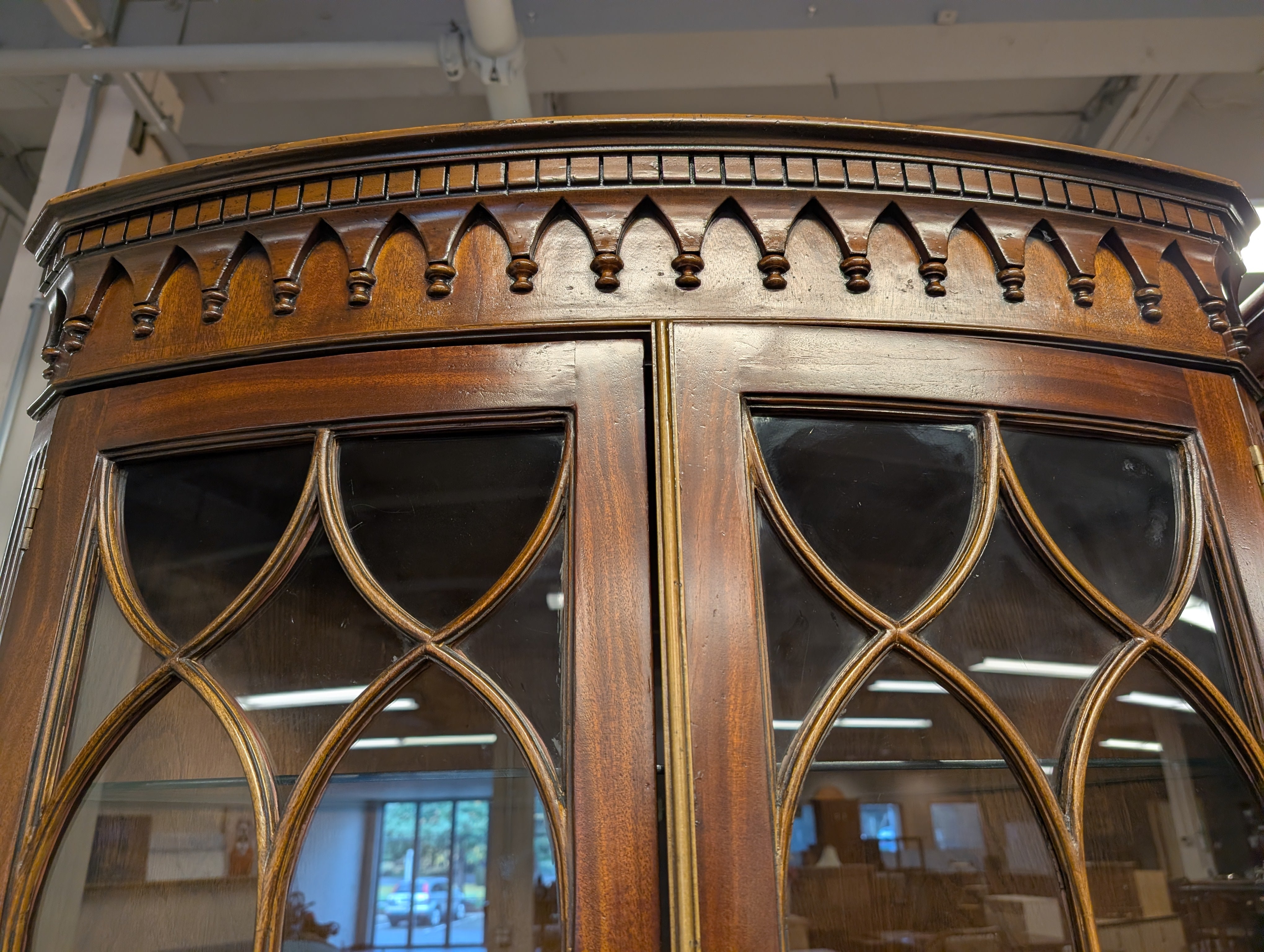 Traditional Dark Wood Corner Display Cabinet with Glass Door
