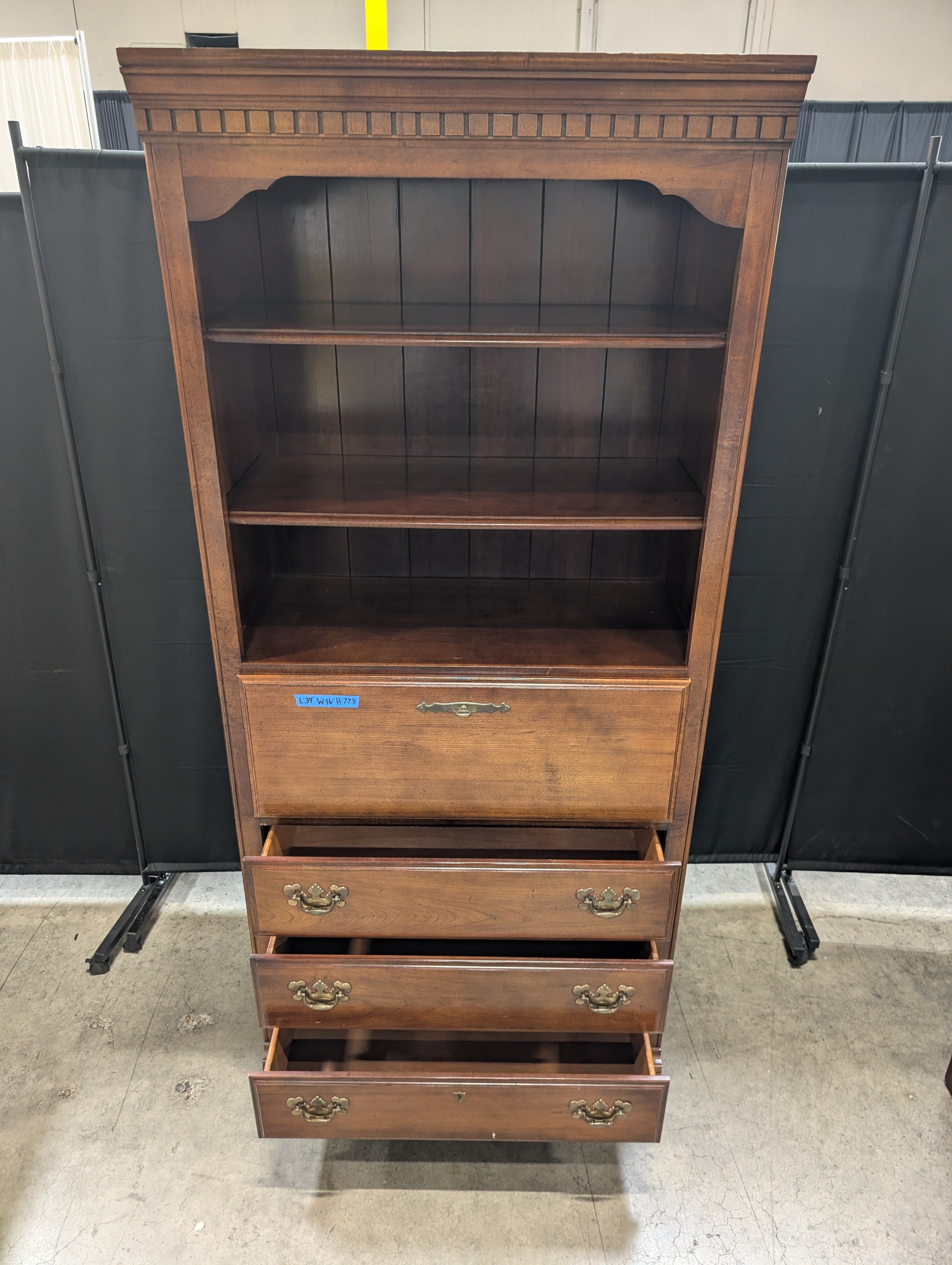 Traditional Brown American Drew Wood Dresser with Hutch