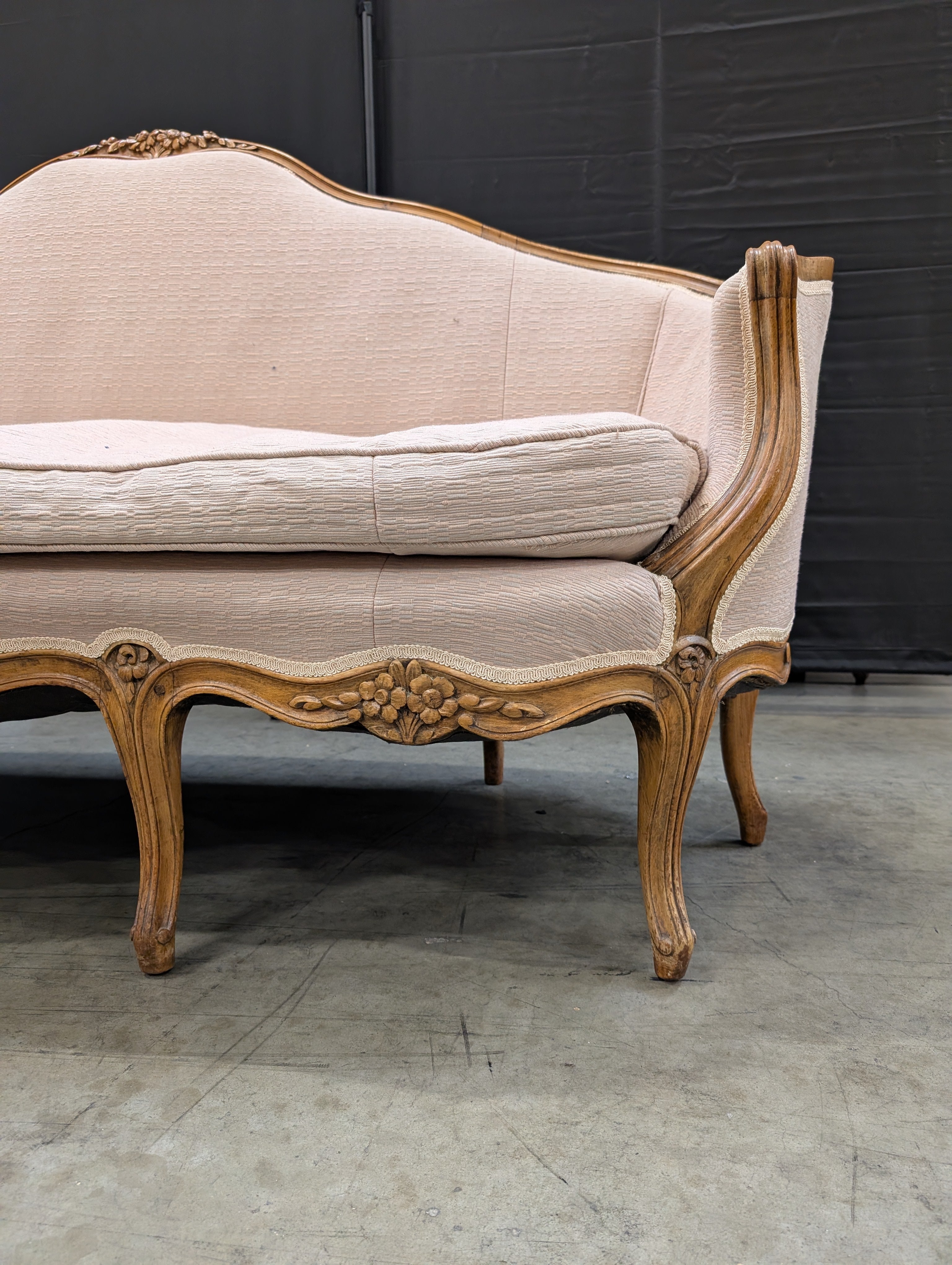 Ornate French Provincial Carved Wood Settee Sofa