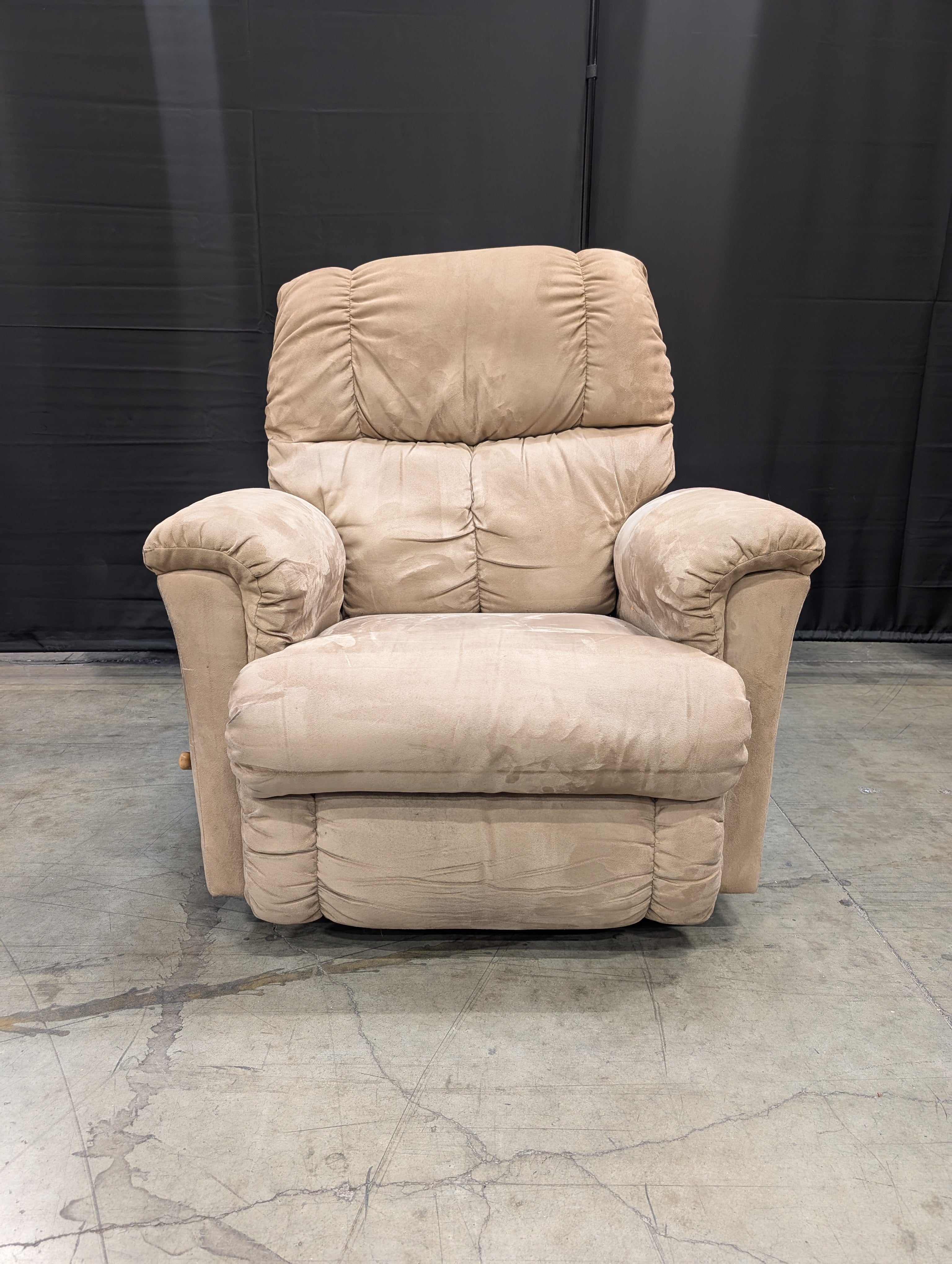 Plush LaZboy Recliner Chair