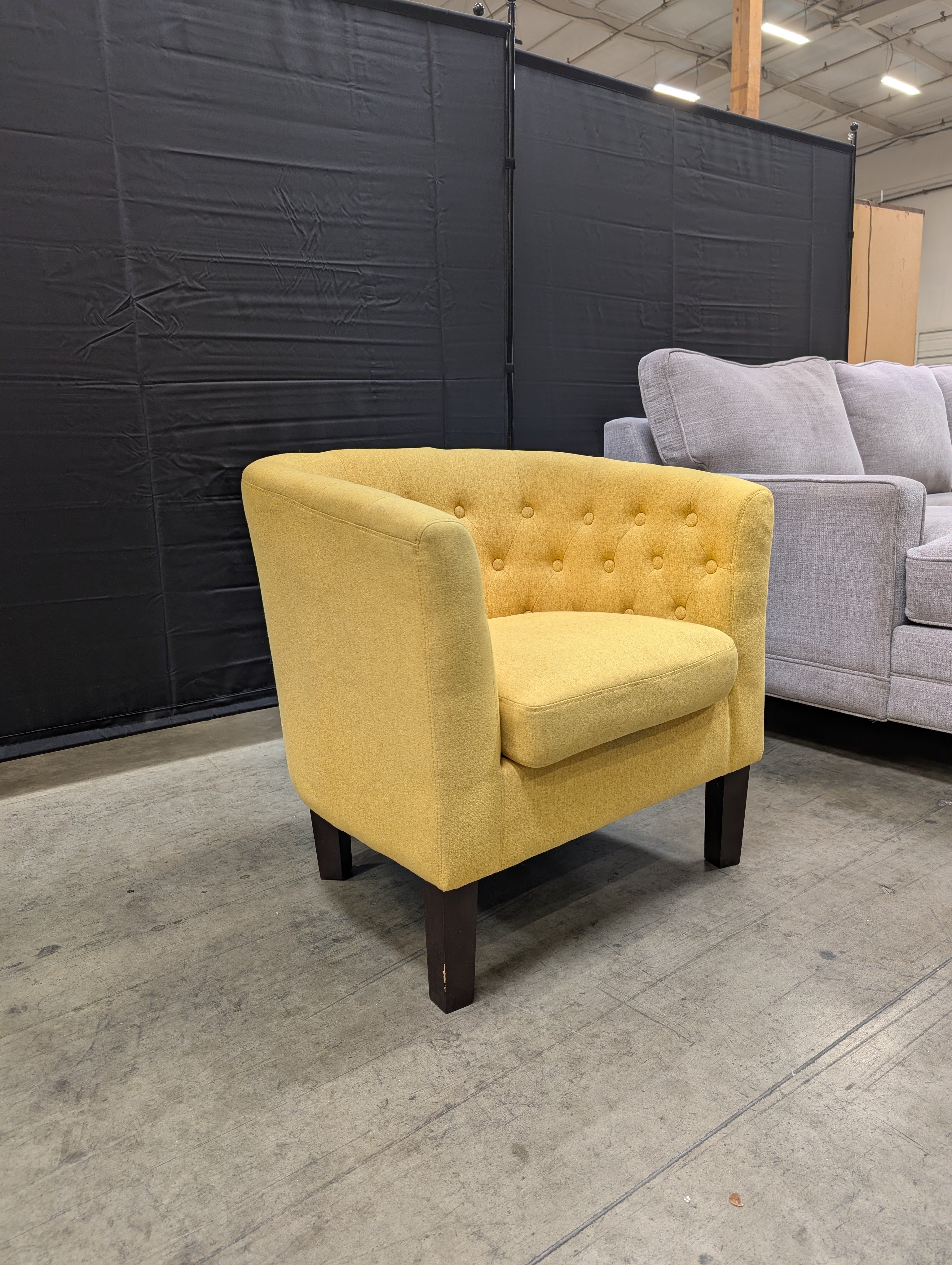 Vibrant Yellow Tufted Upholstered Accent Chair