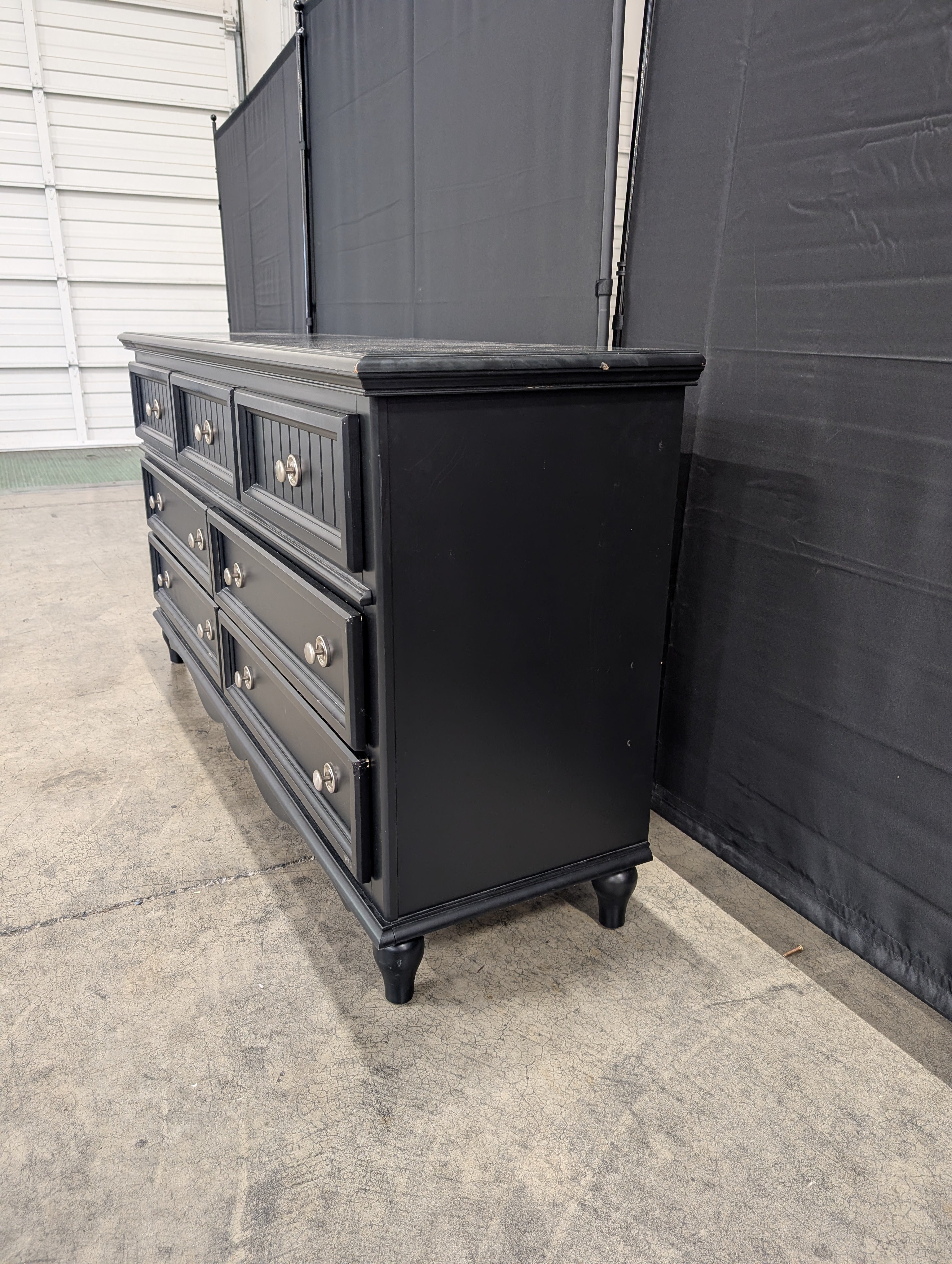 Bassett Furniture Black Seven Drawer Dresser