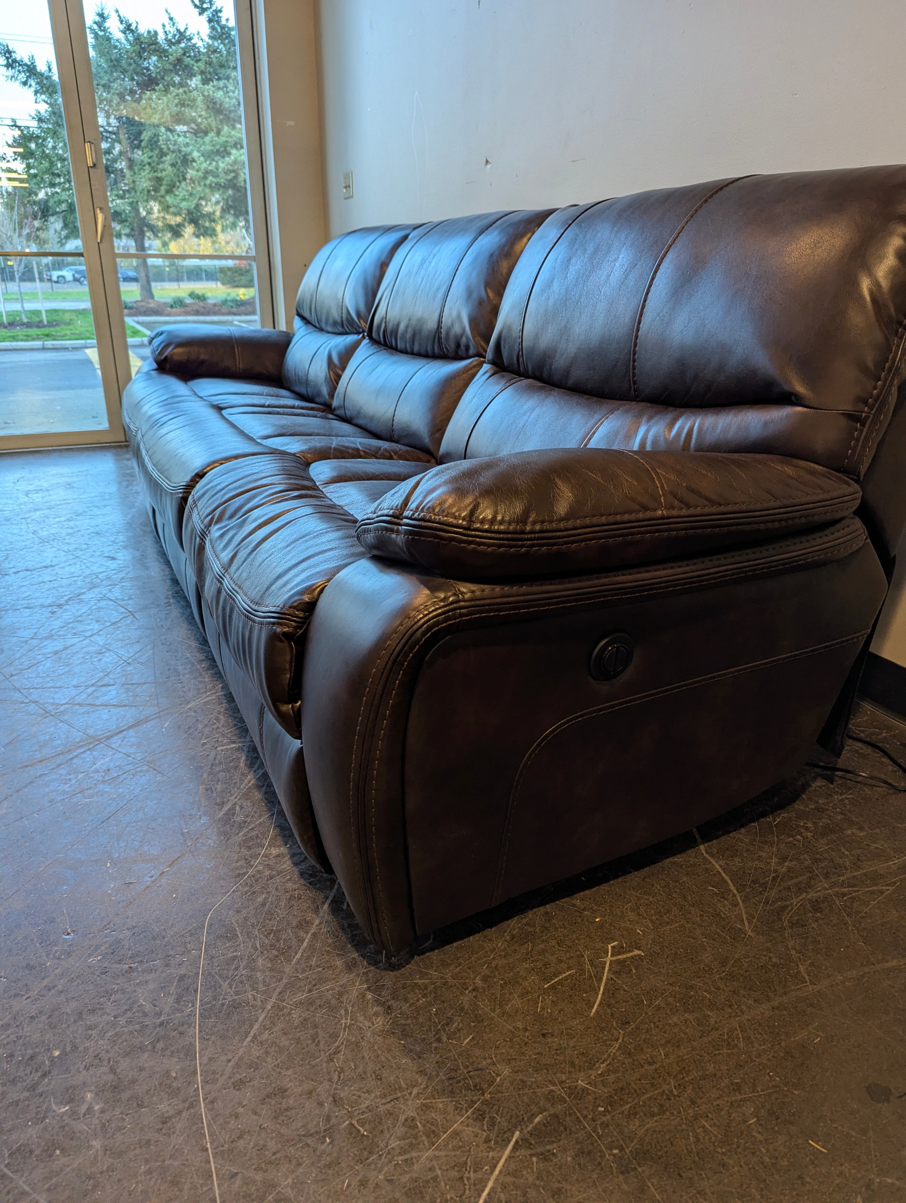 Comfortable Brown Reclining Sofa and Chair Set