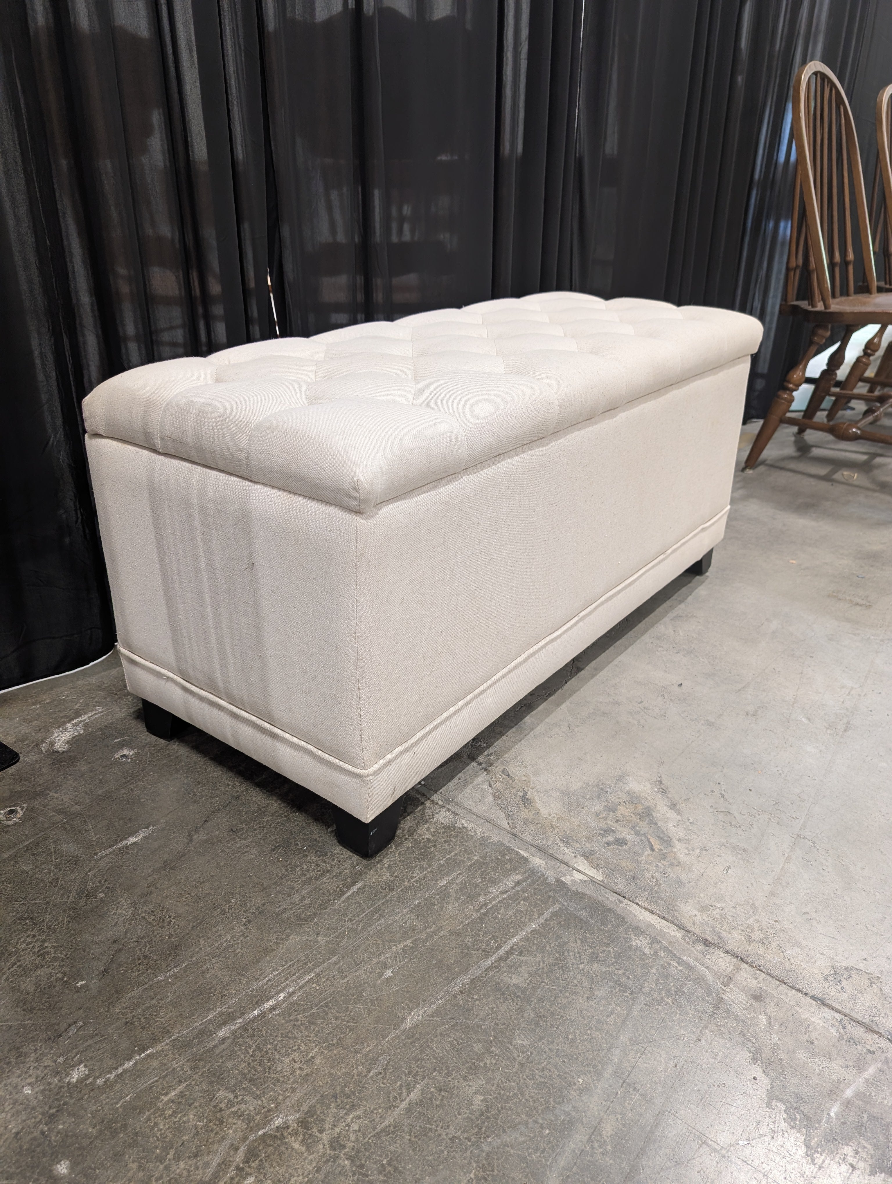 Cream Tufted Upholstered Storage Bench with Lift-Top