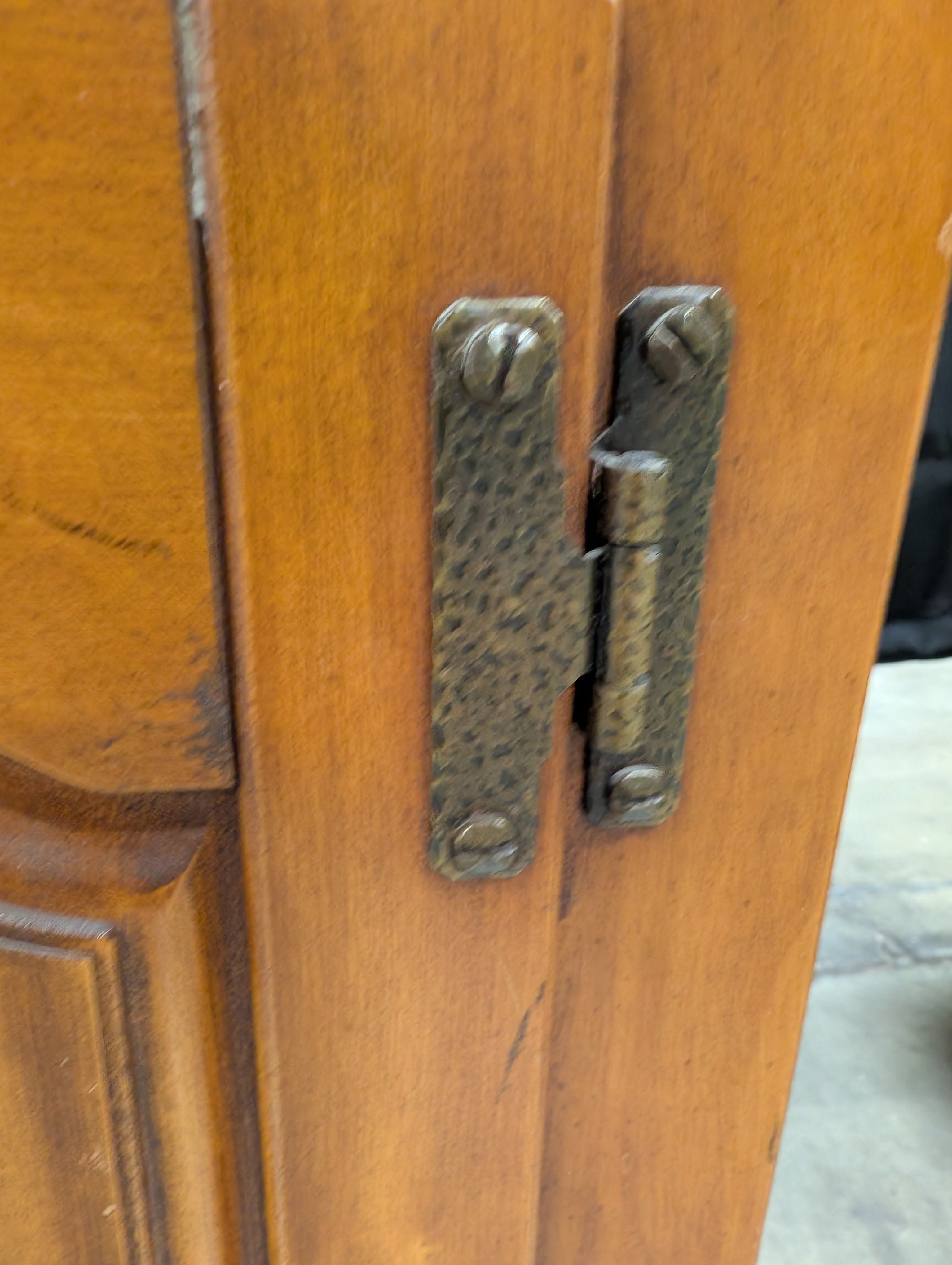 Traditional Wooden Console Cabinet with Record Storage