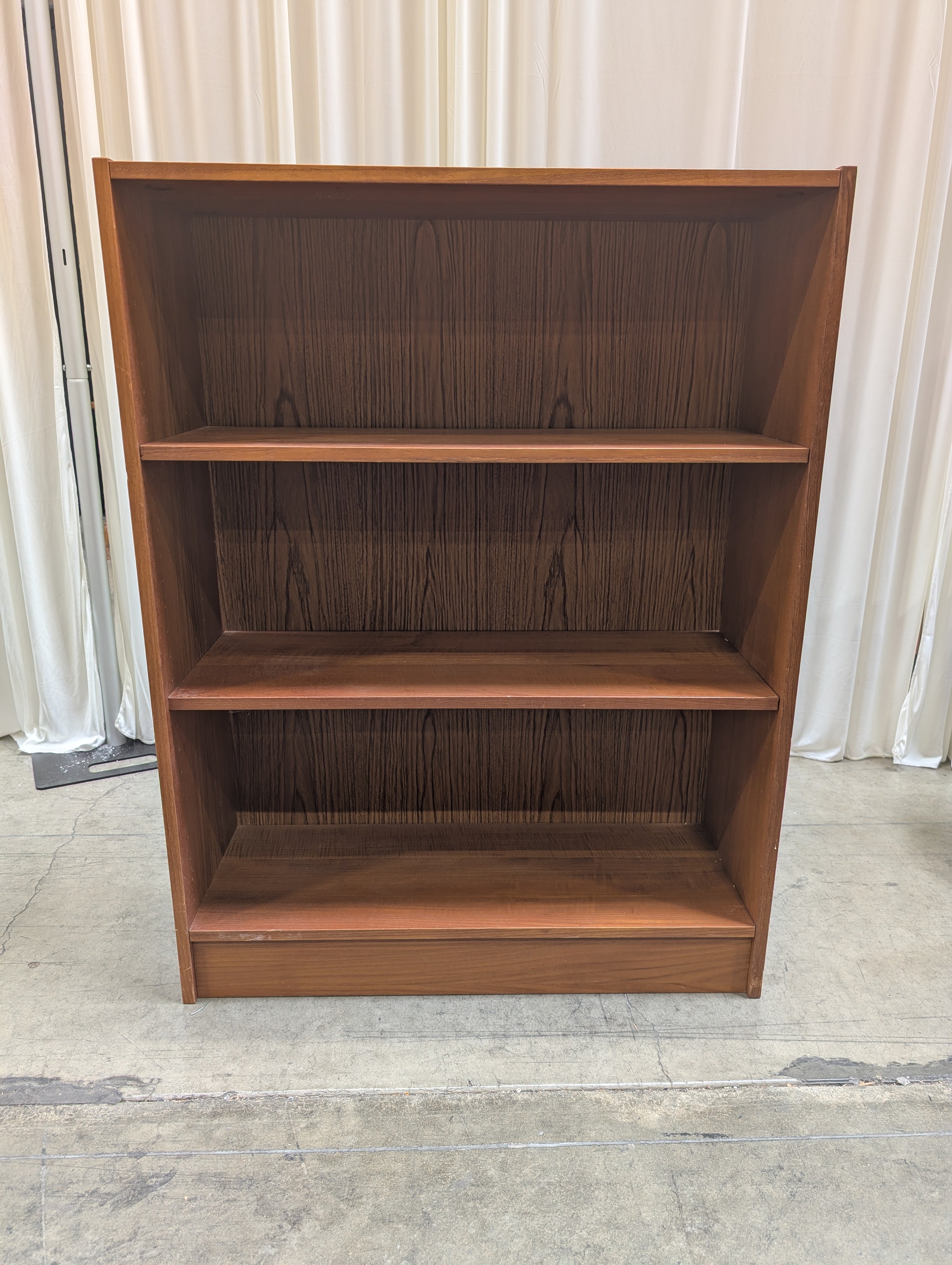 Vintage Warm Brown Four-Shelf Bookcase in Wood