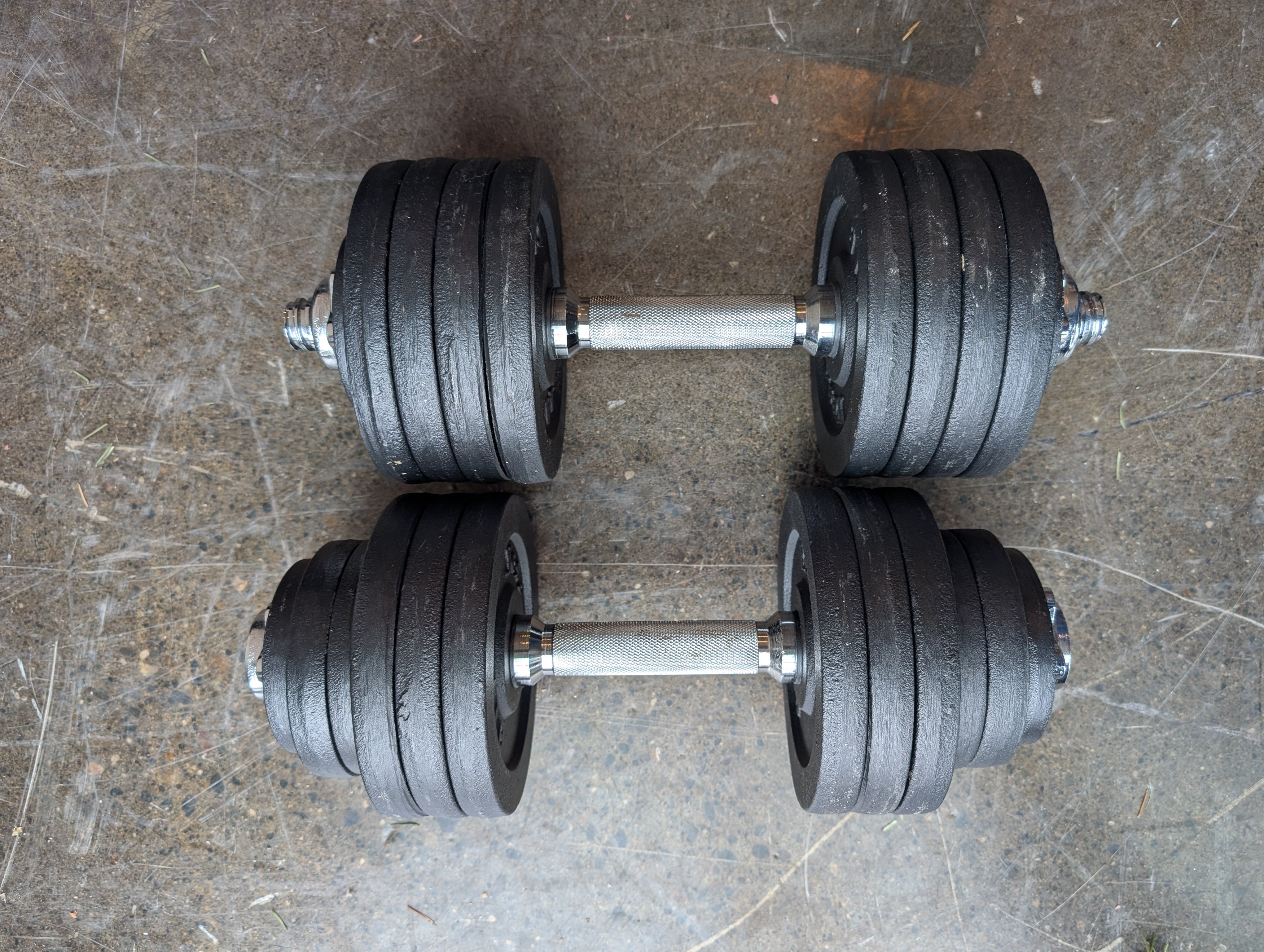 Adjustable Weight Dumbbell Set of 42.5pounds with Spinlock Collars