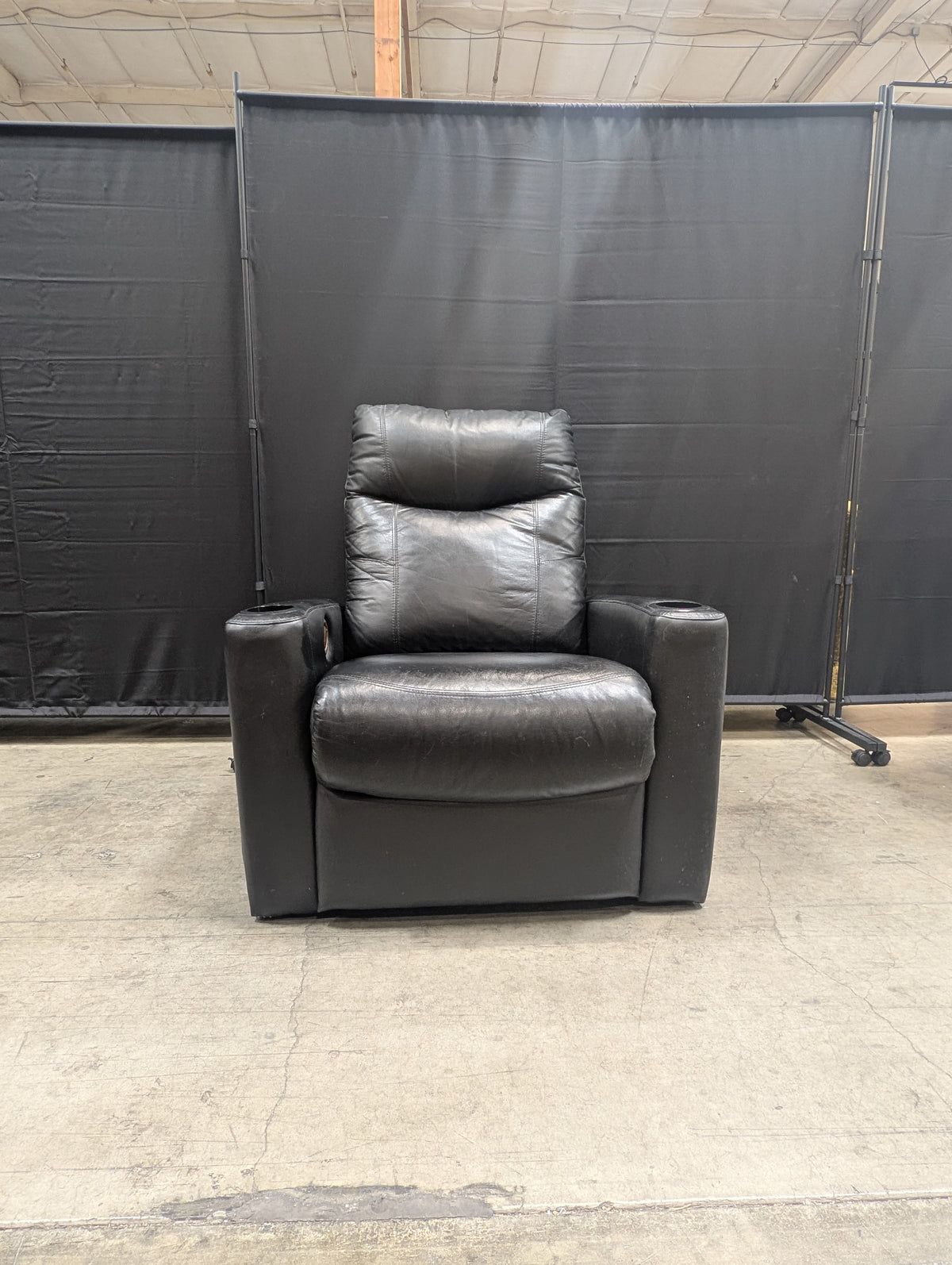 Comfortable Black Leather Recliner Chair with Cup Holders