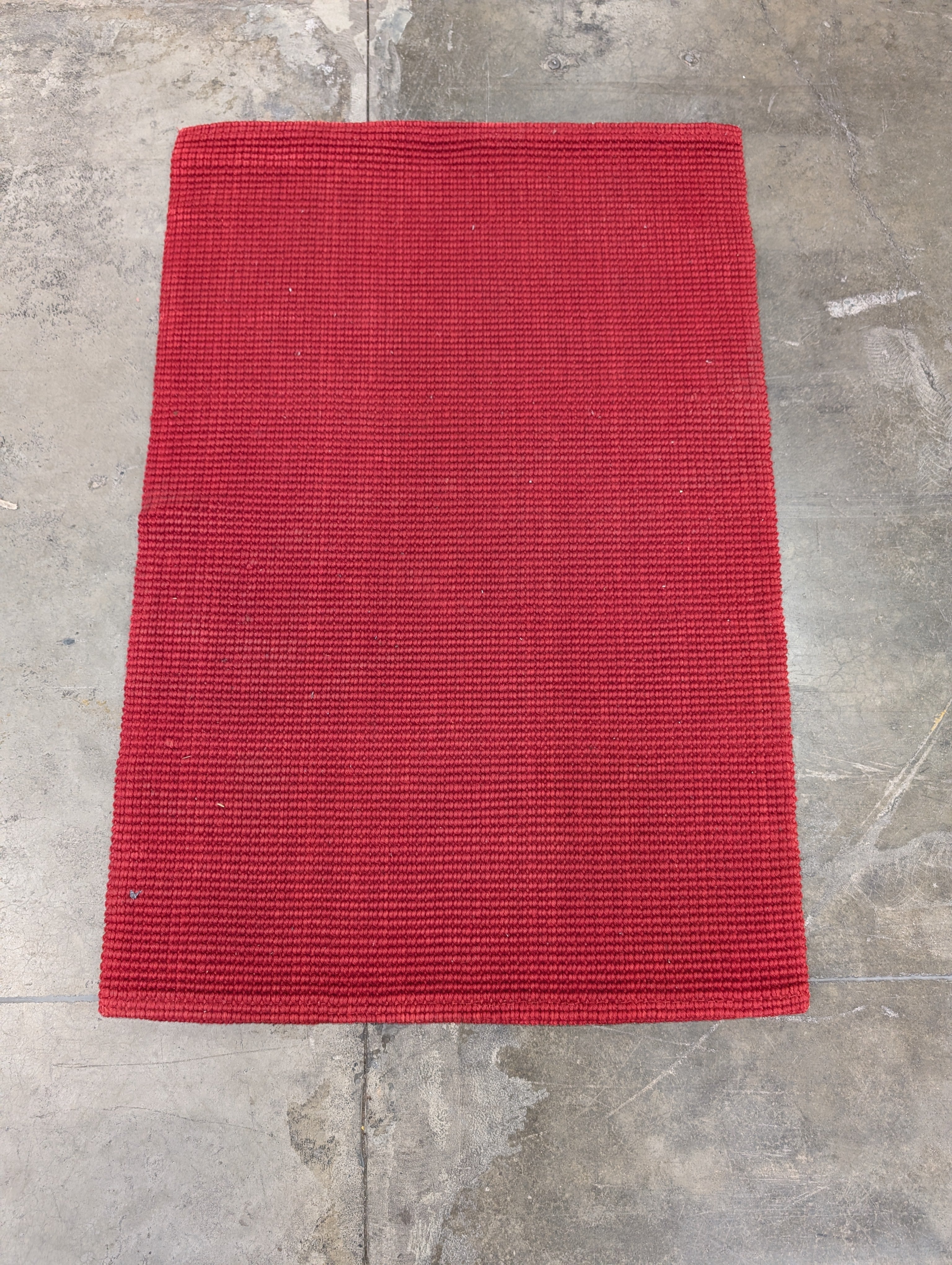 Vibrant Red Ribbed Accent Mat
