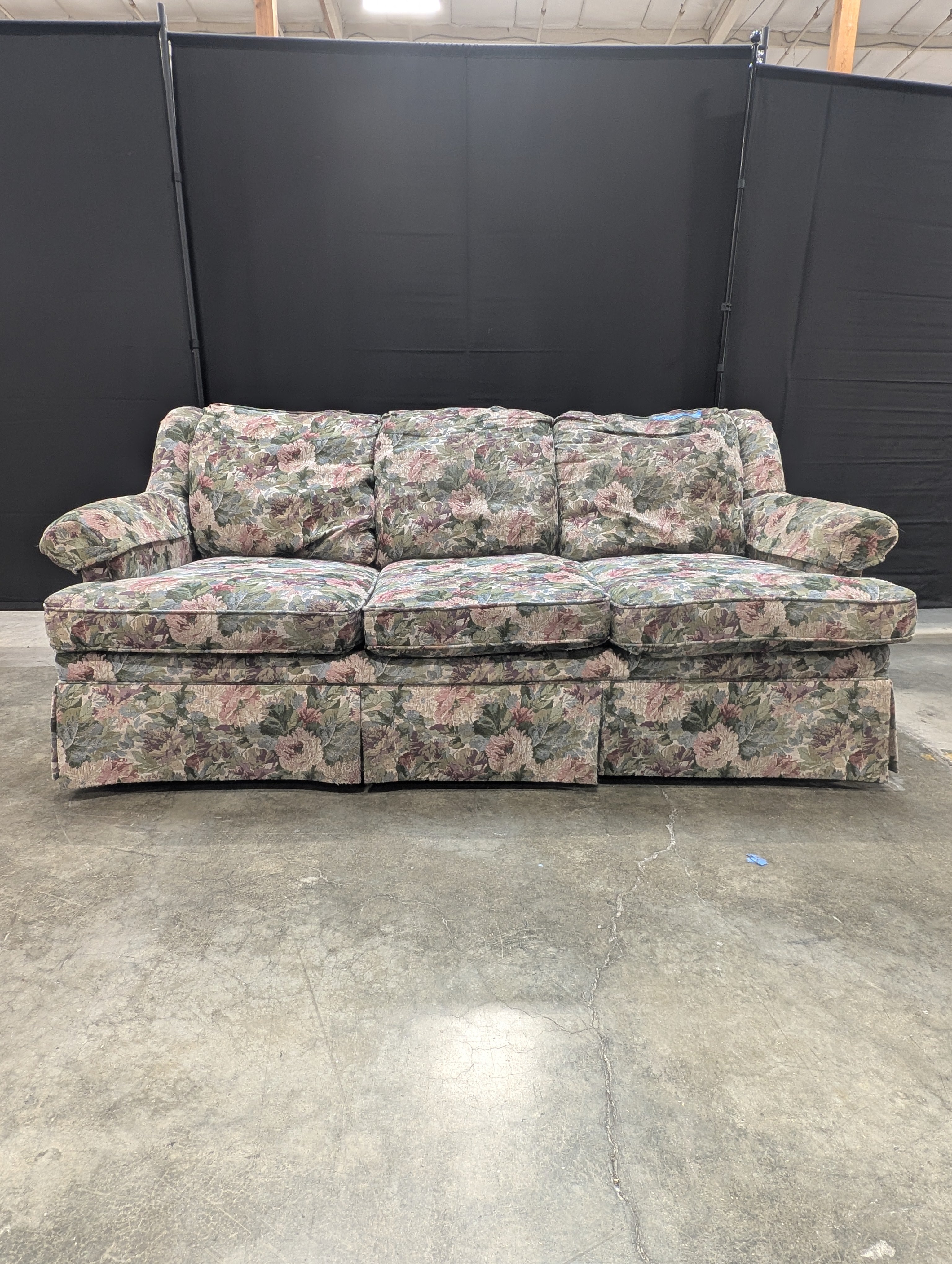 Traditional Floral Print Three-Seat Couch