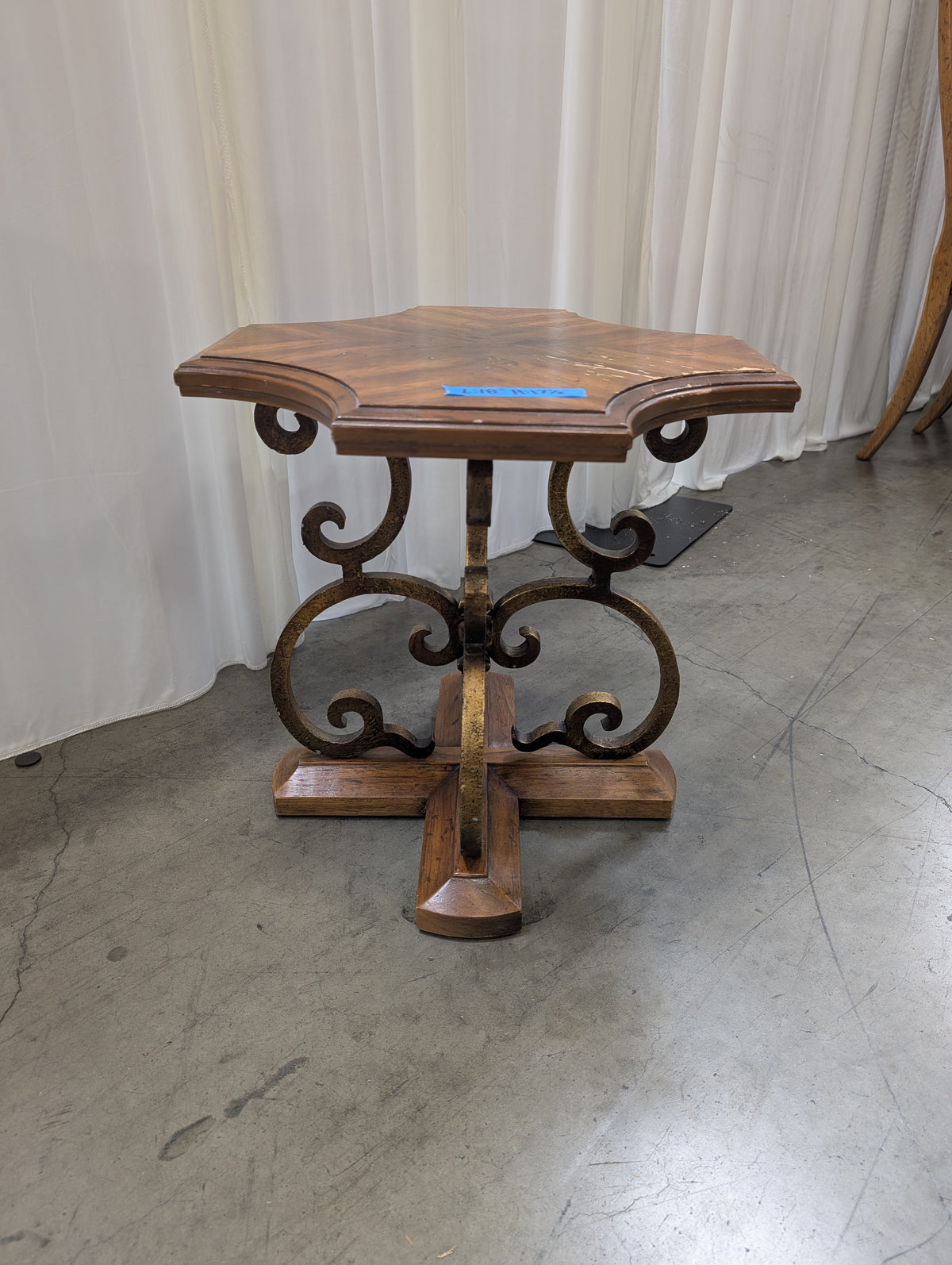 Scalloped Starburst Wood End Table with Scrollwork