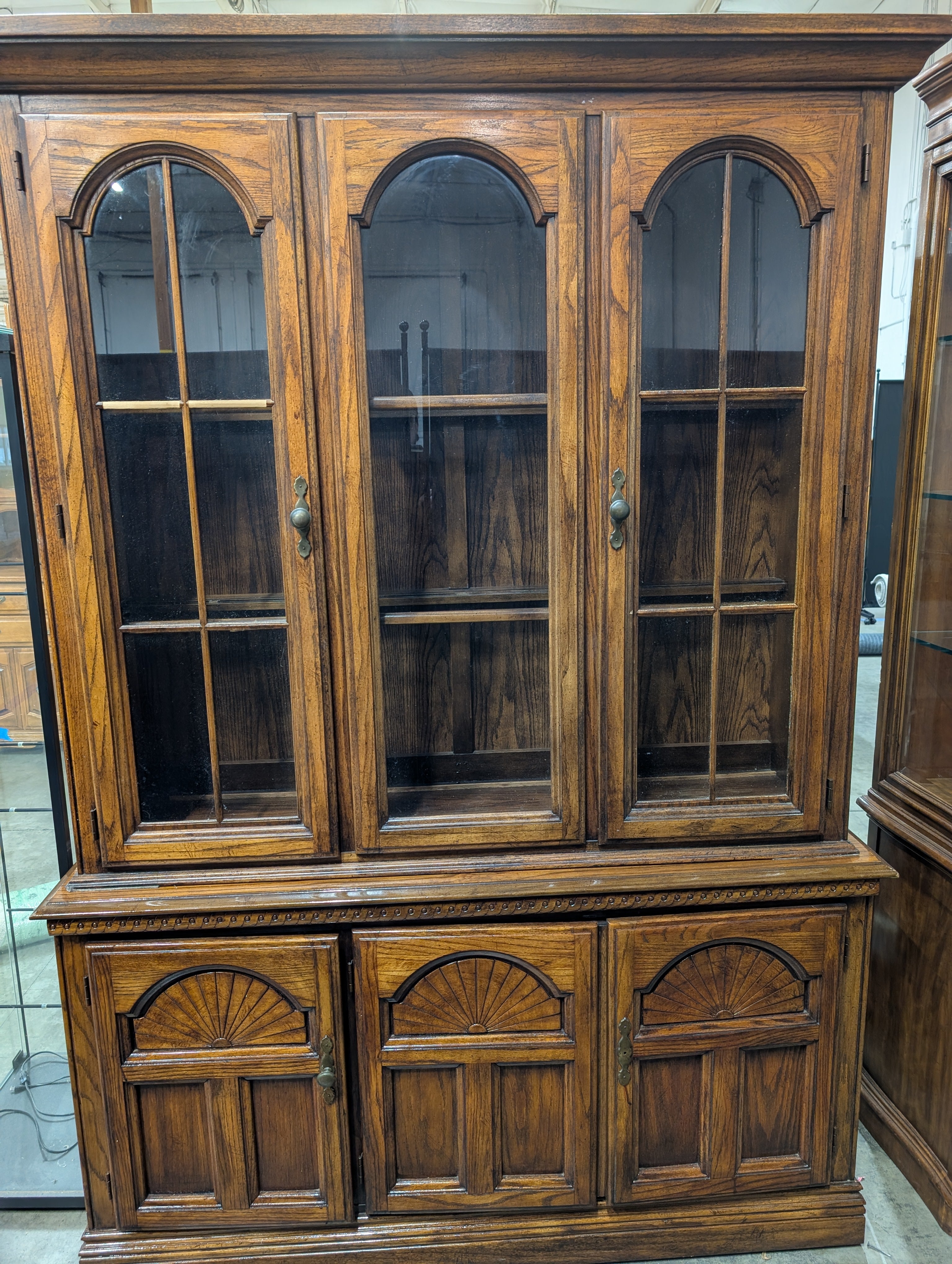 Traditional Renfrew Hall China Cabinet