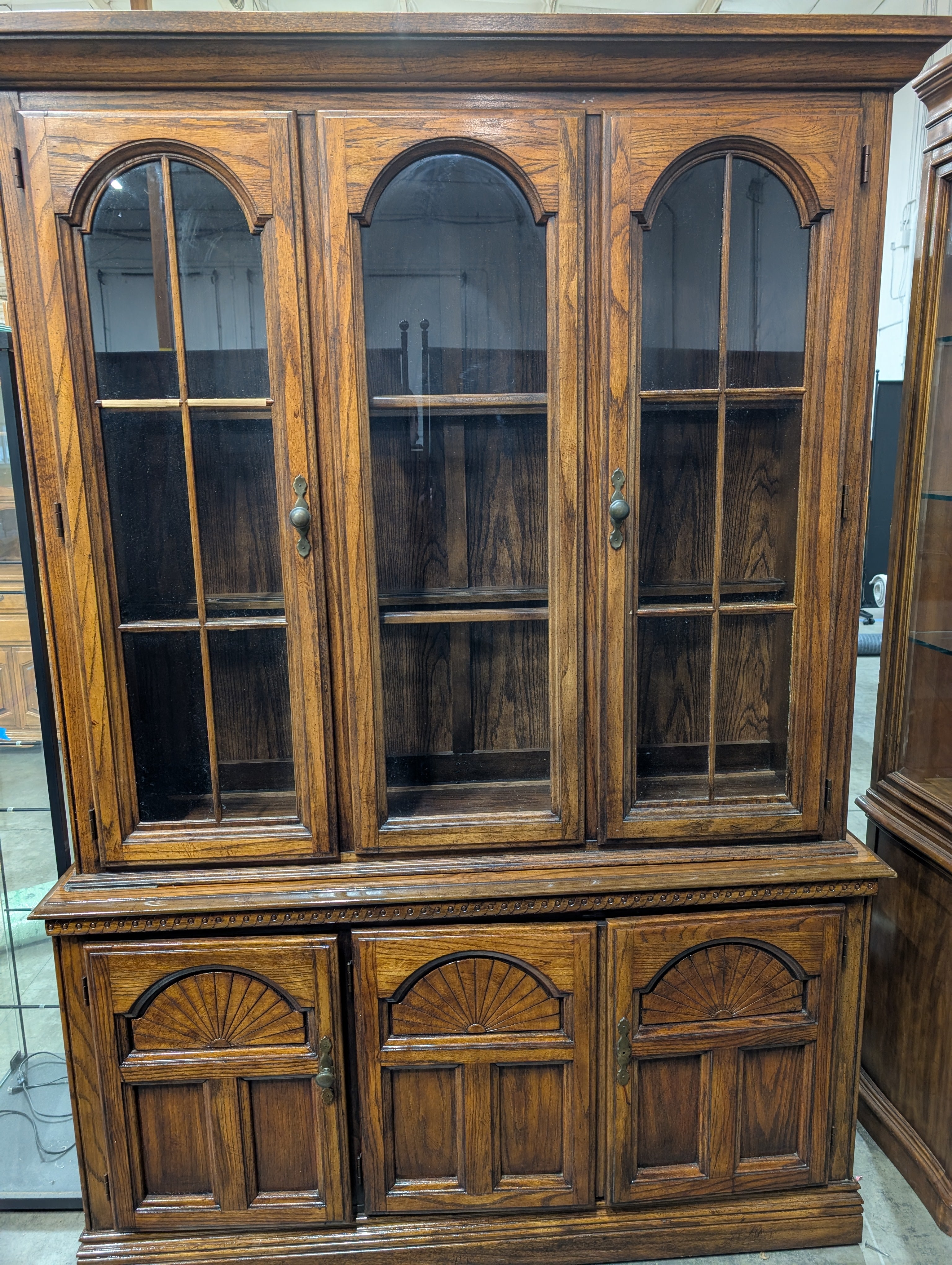 Traditional Renfrew Hall China Cabinet