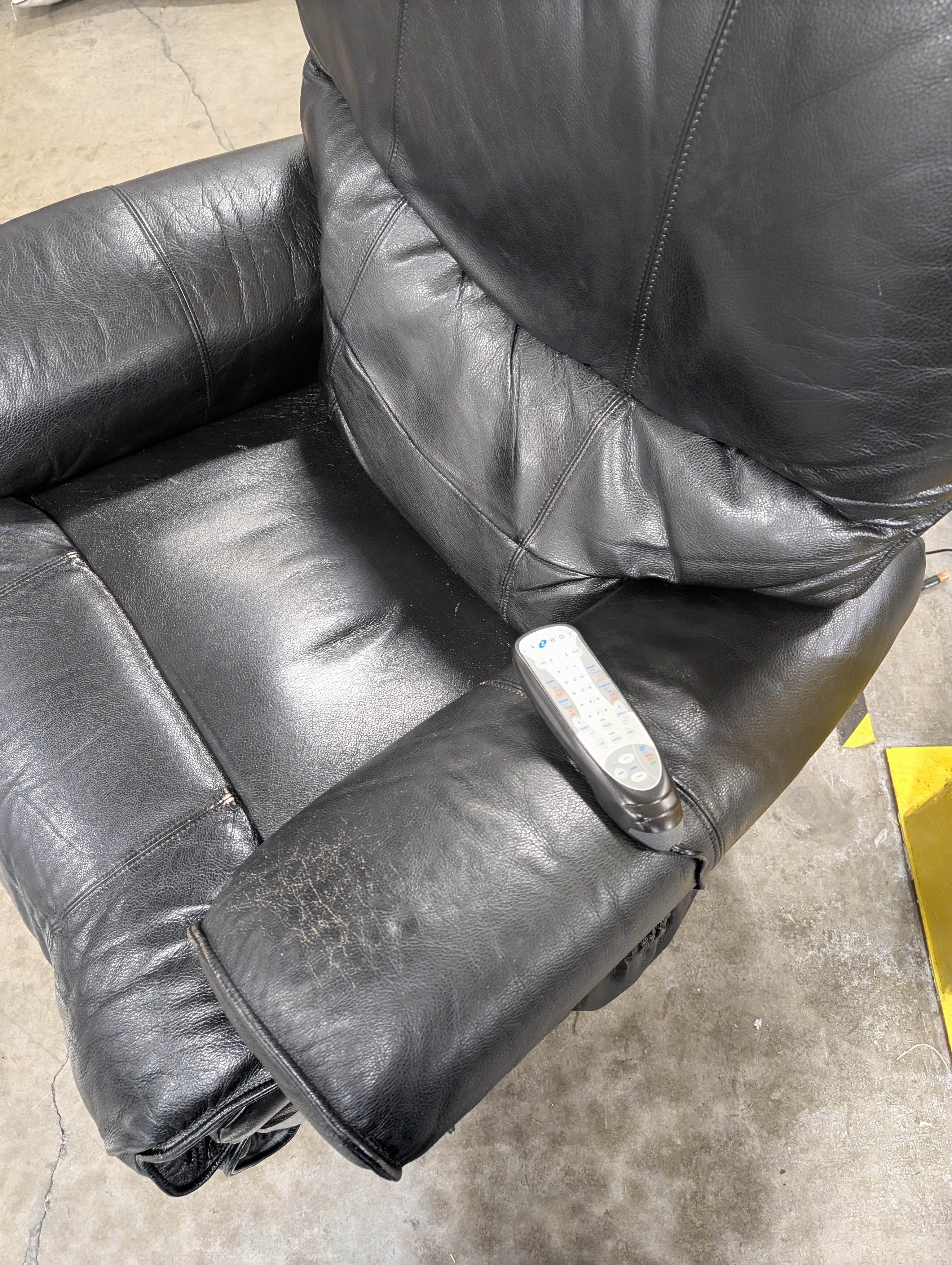 Comfortable Black Leather Recliner Armchair