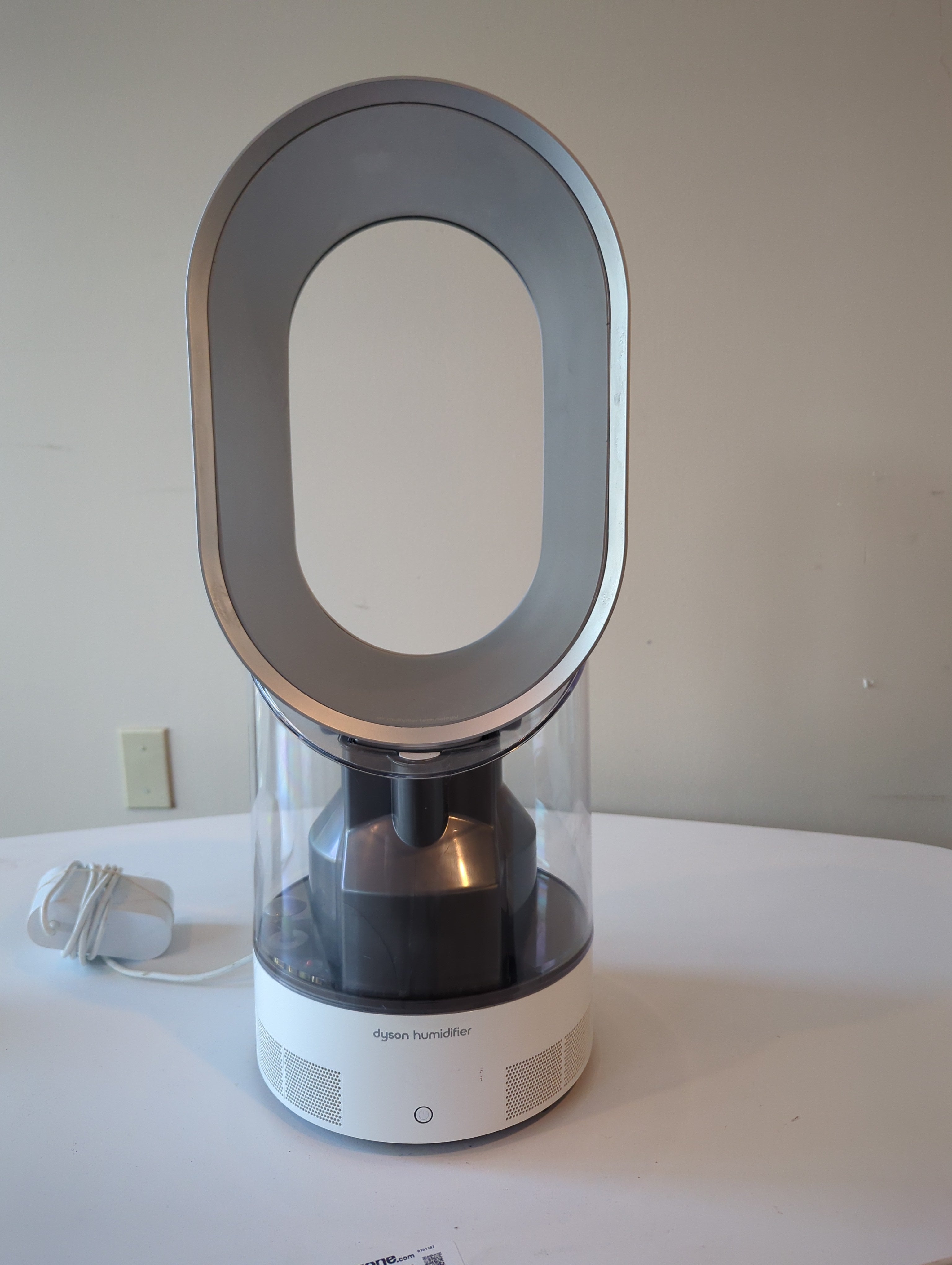 Dyson Humidifier: Sleek Gray and White Home Appliance
