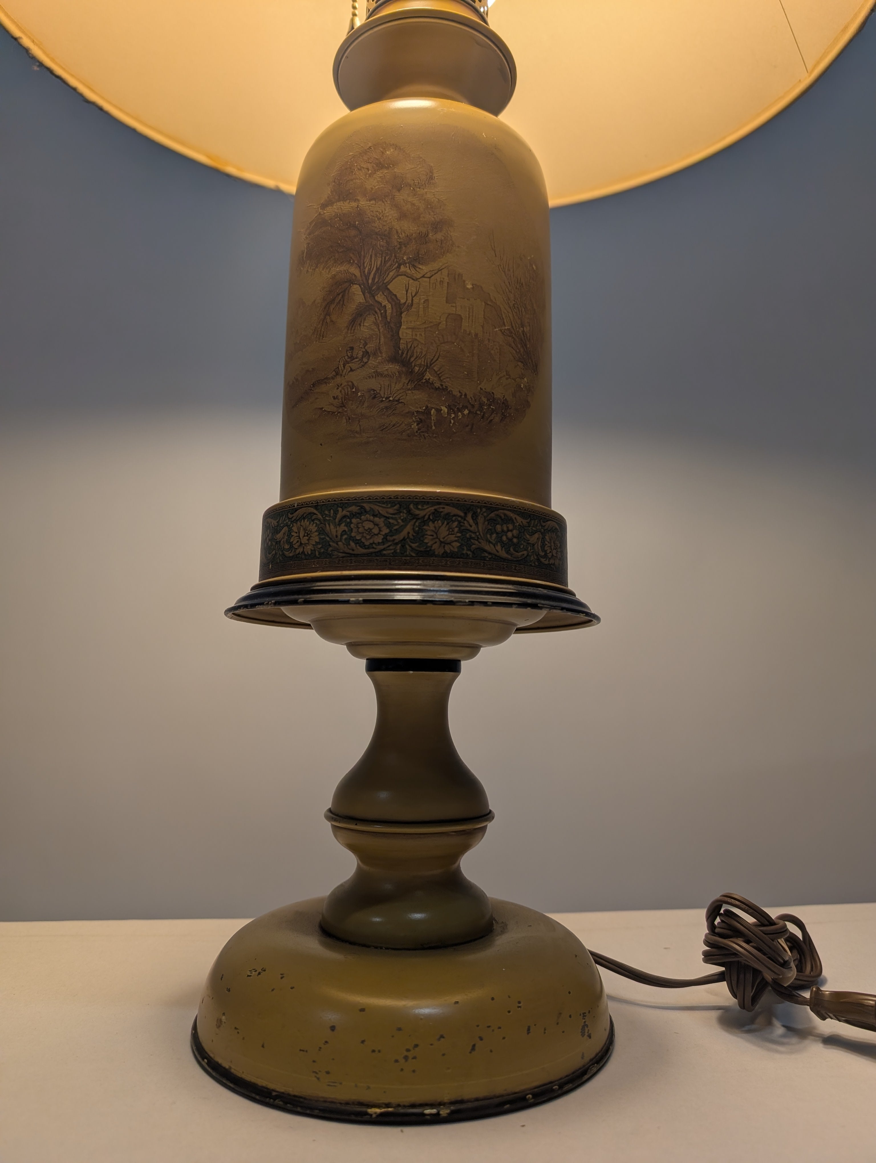 Vintage Style Mustard Yellow Table Lamp with Scenic Design