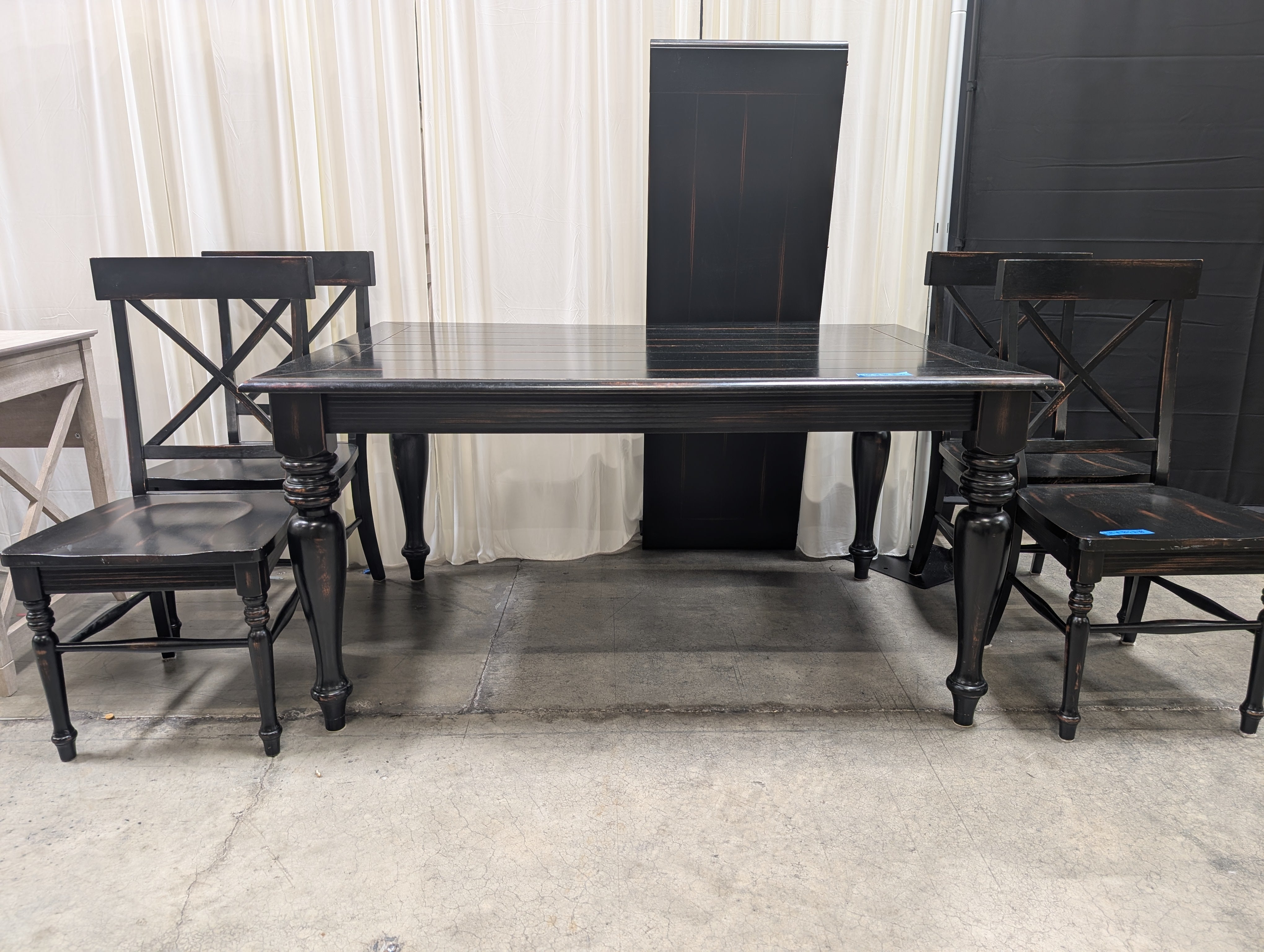 Dark Espresso Planked Dining Set with Turned Legs and Four Chairs