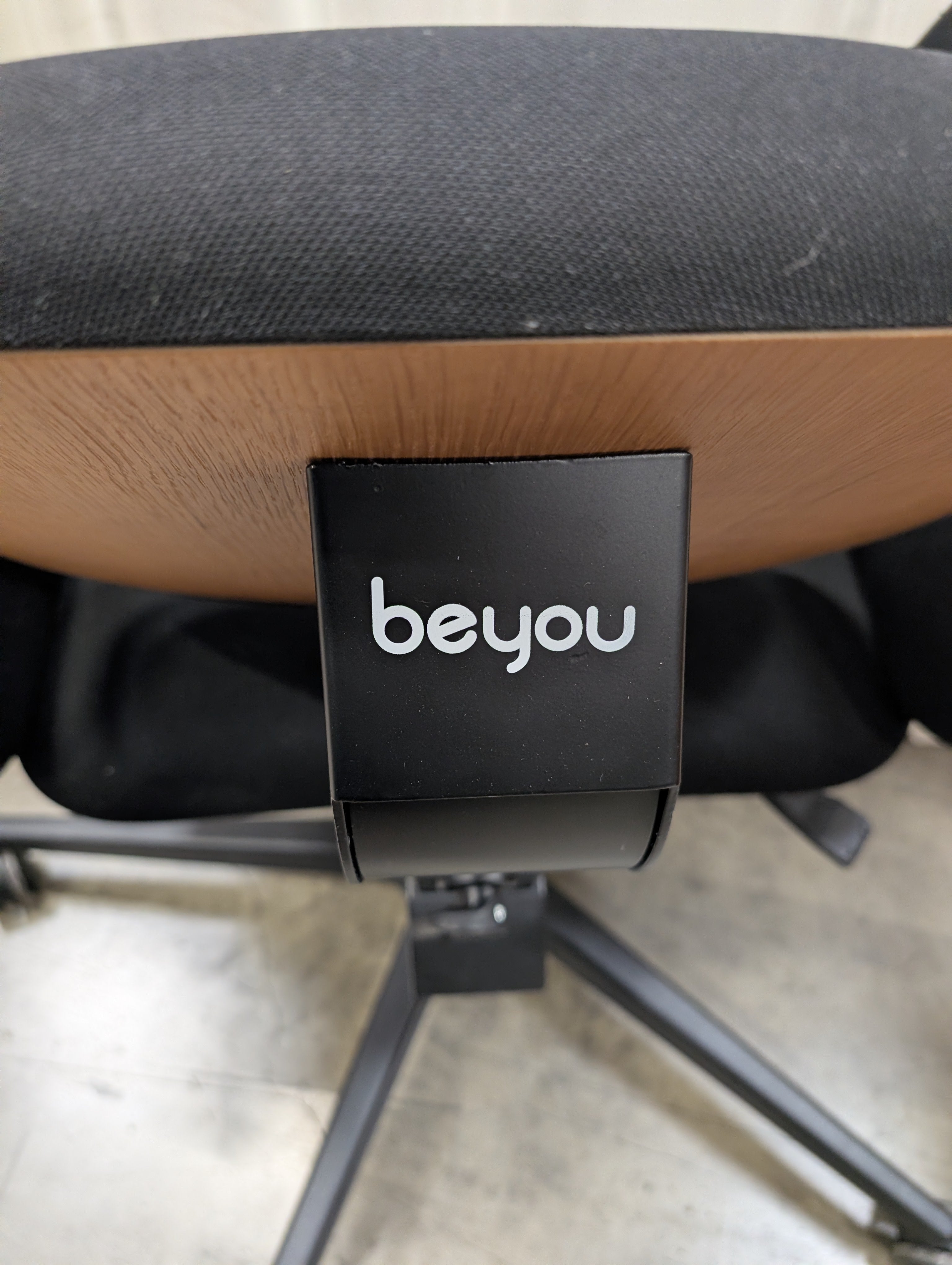 Beyou Black Fabric Upholstered Swivel Office Chair
