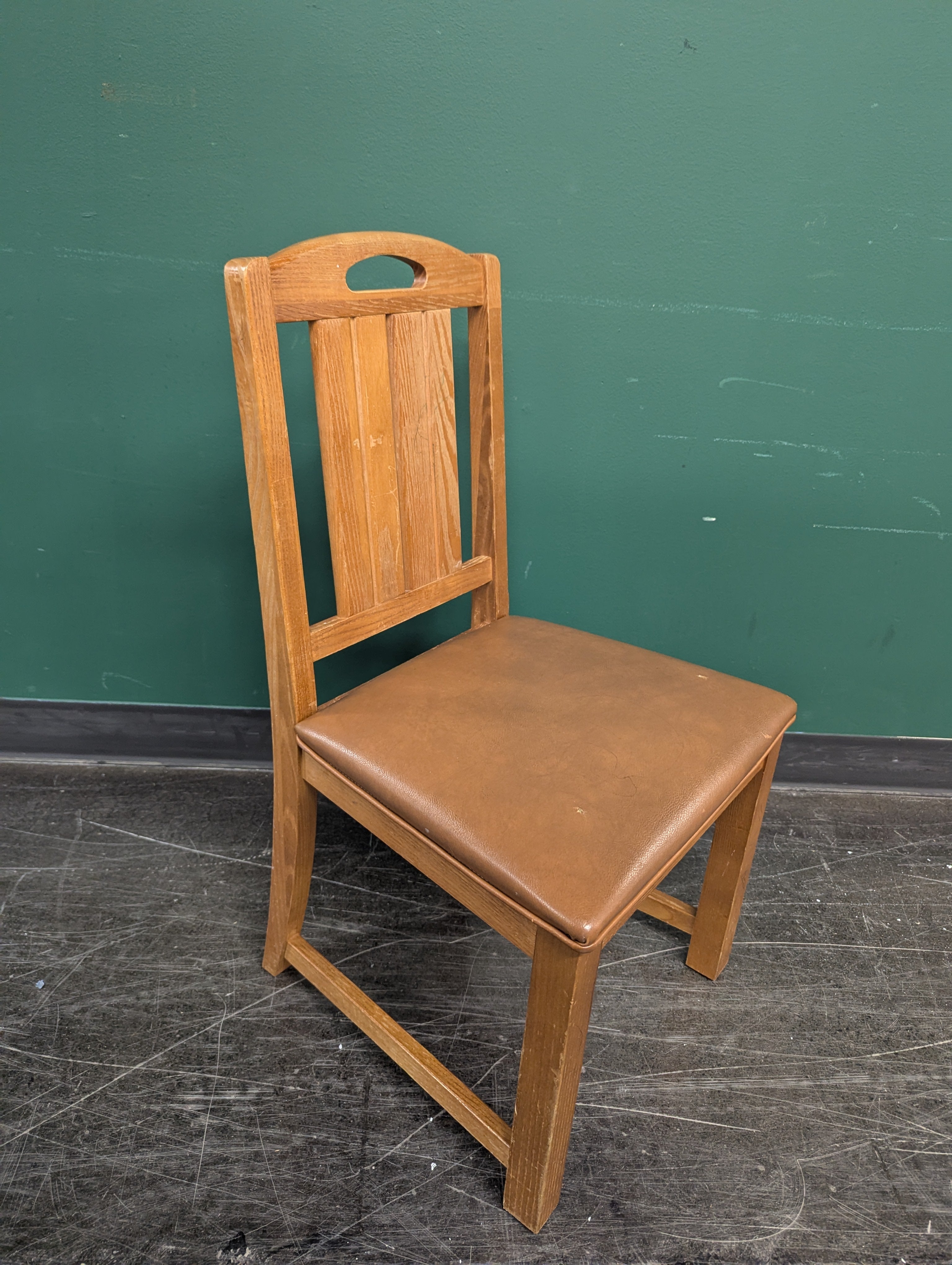 Oak Wood Chair