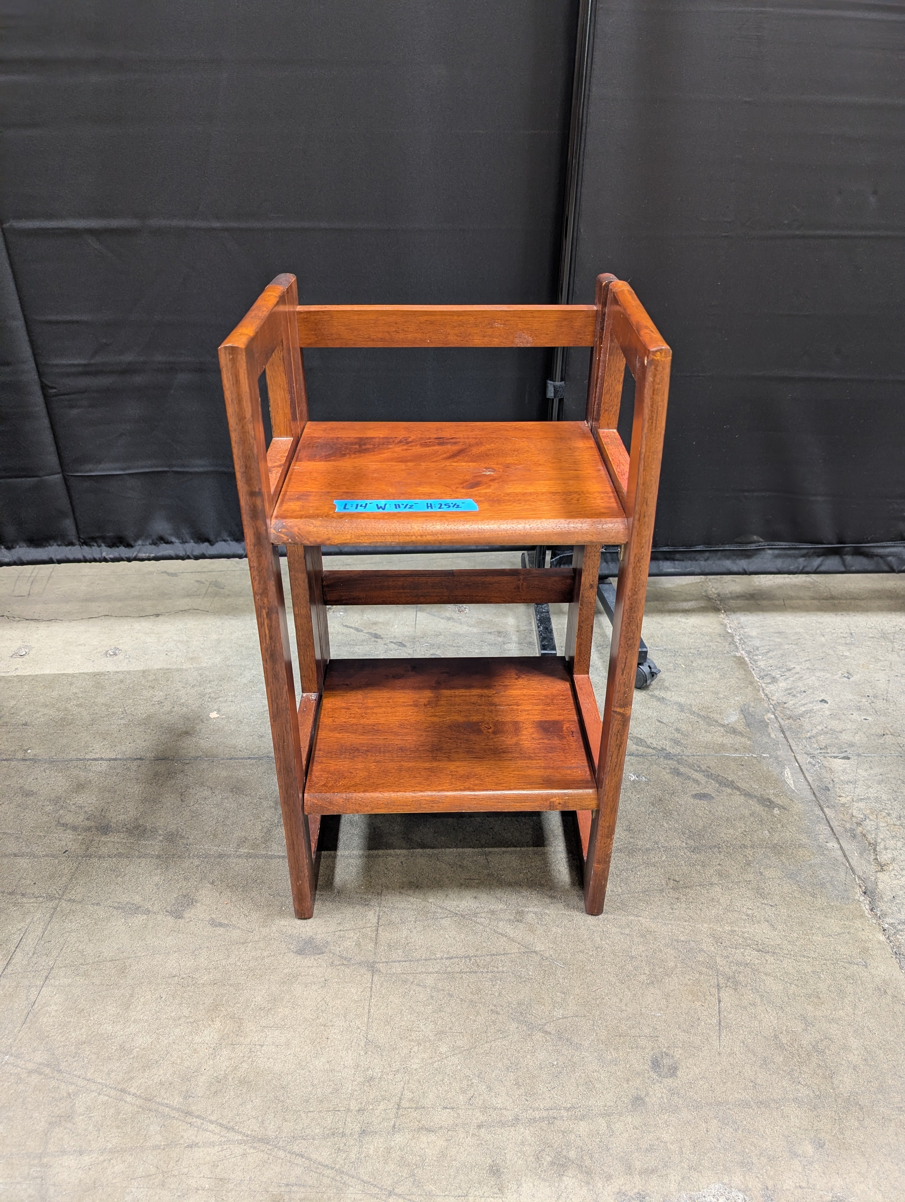 Vintage Wooden Library shelf in Brown