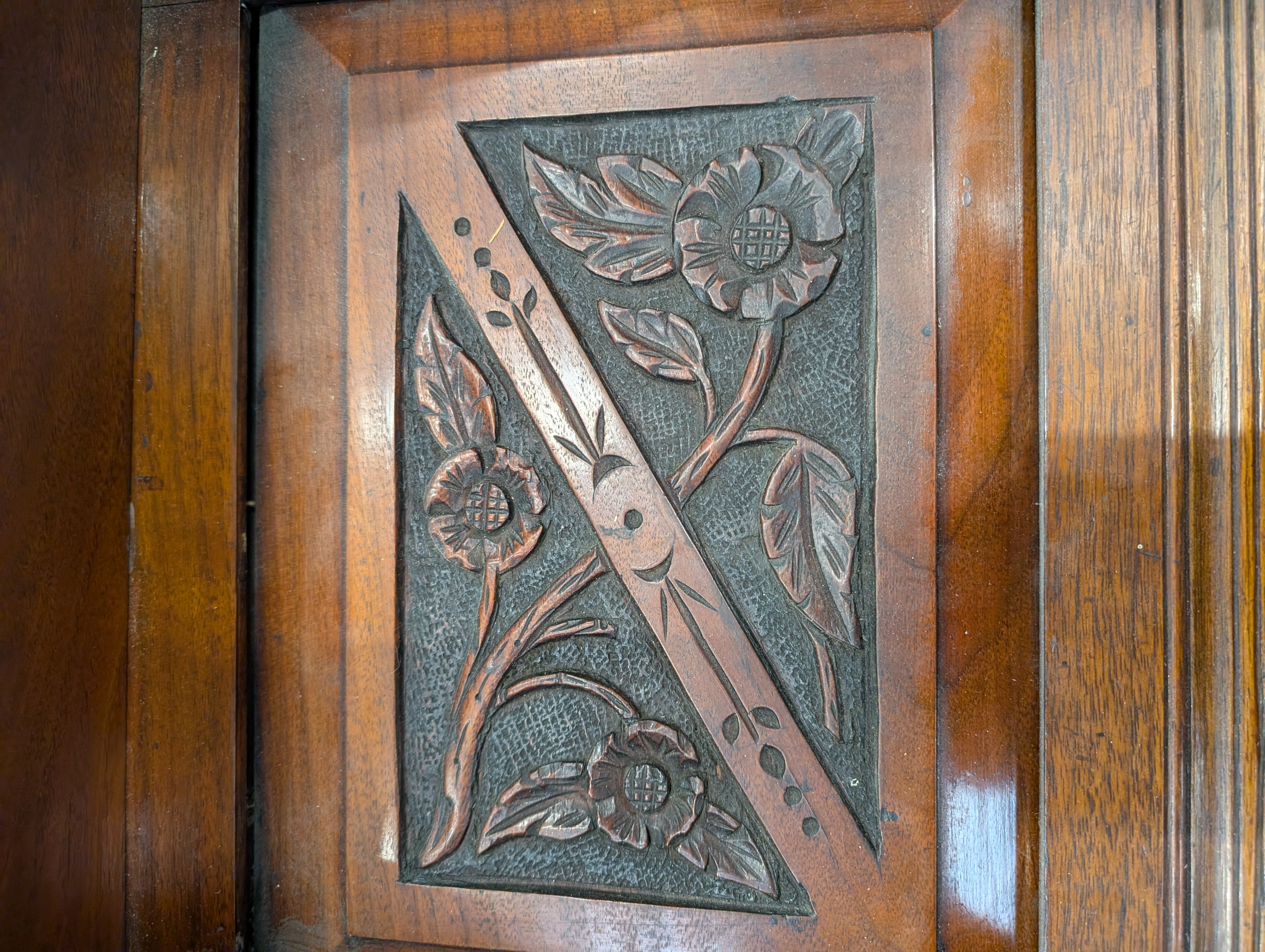 Vintage Carved Wood Mirror *No Dresser*