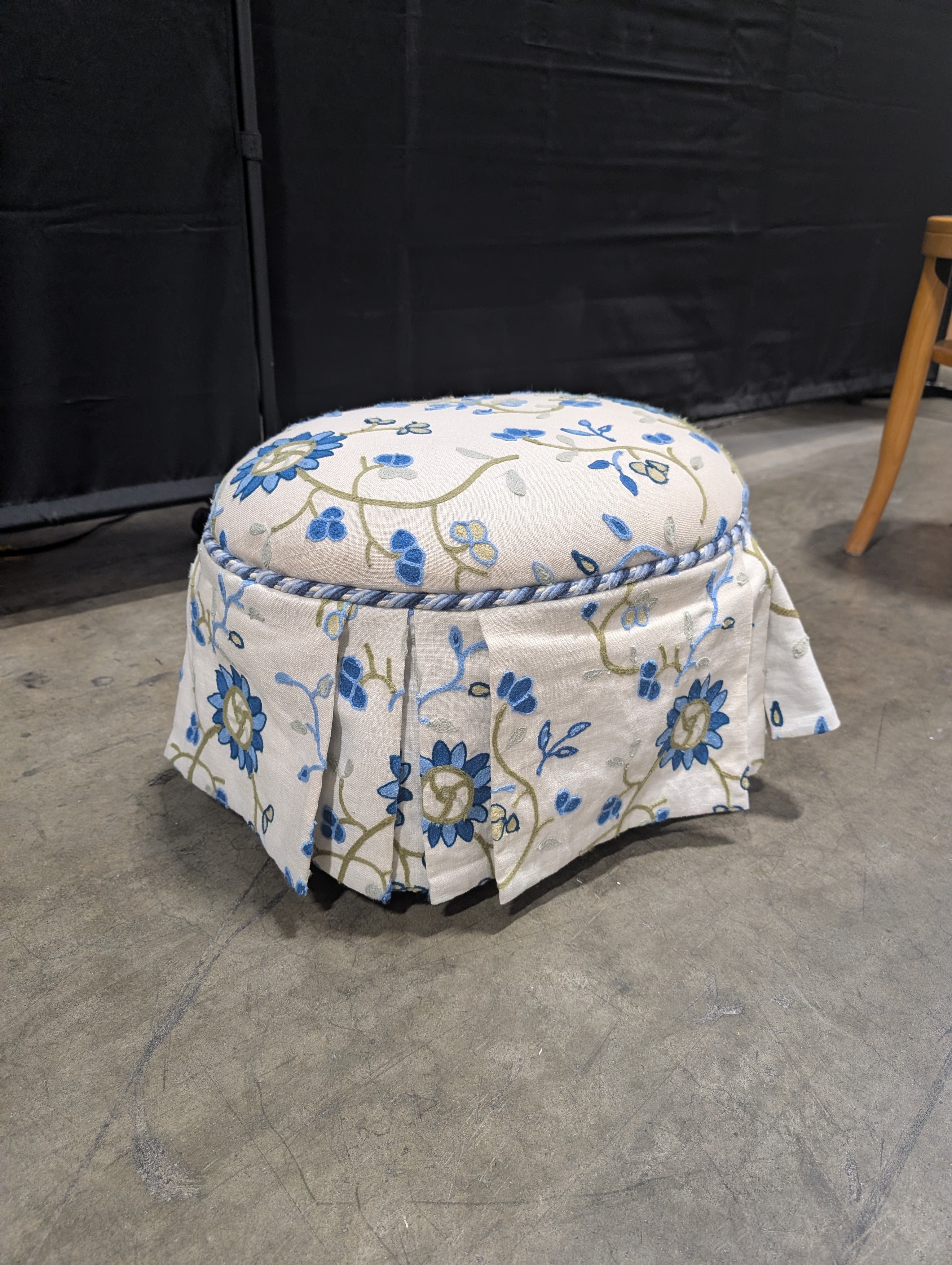 White Oval Floral Embroidered Ottoman with Pleated Skirt
