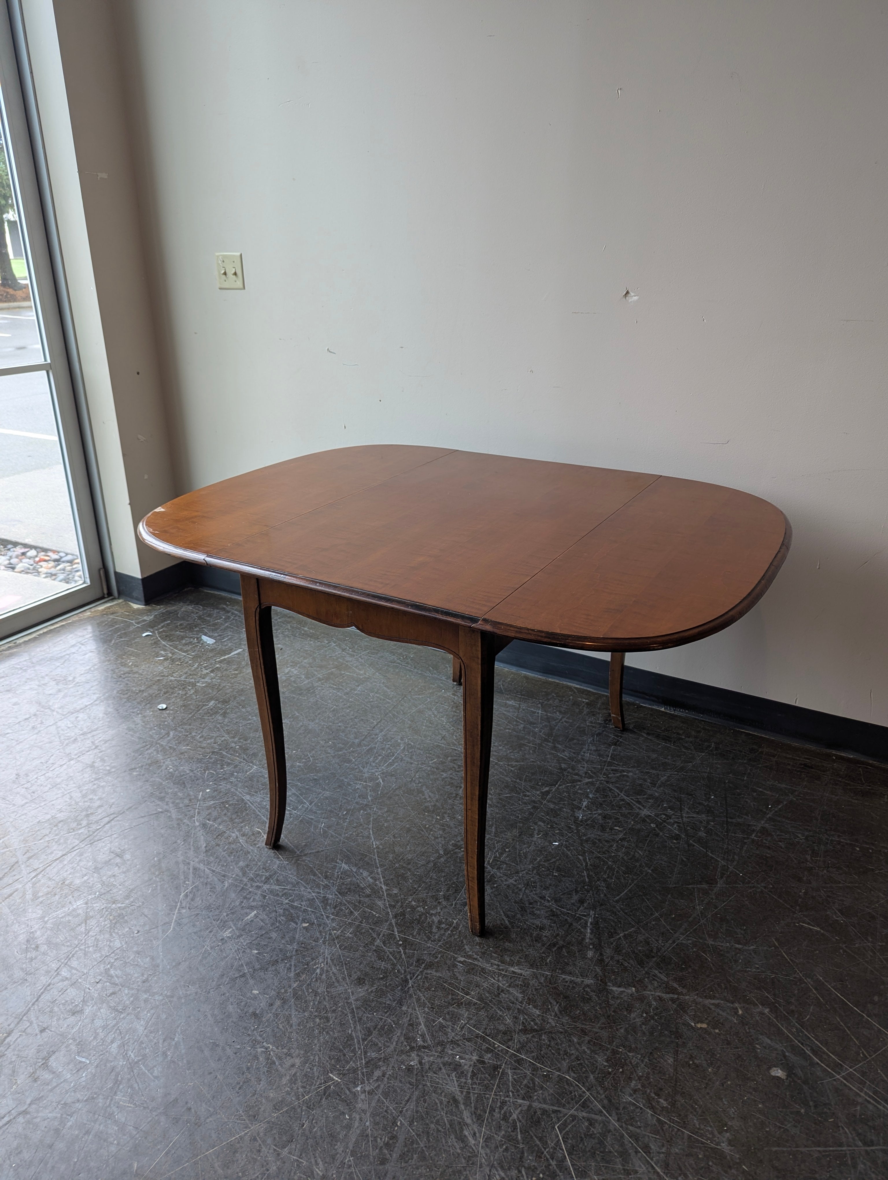 Vintage Hardwood Drop-Leaf Dining Table with Cabriole Legs