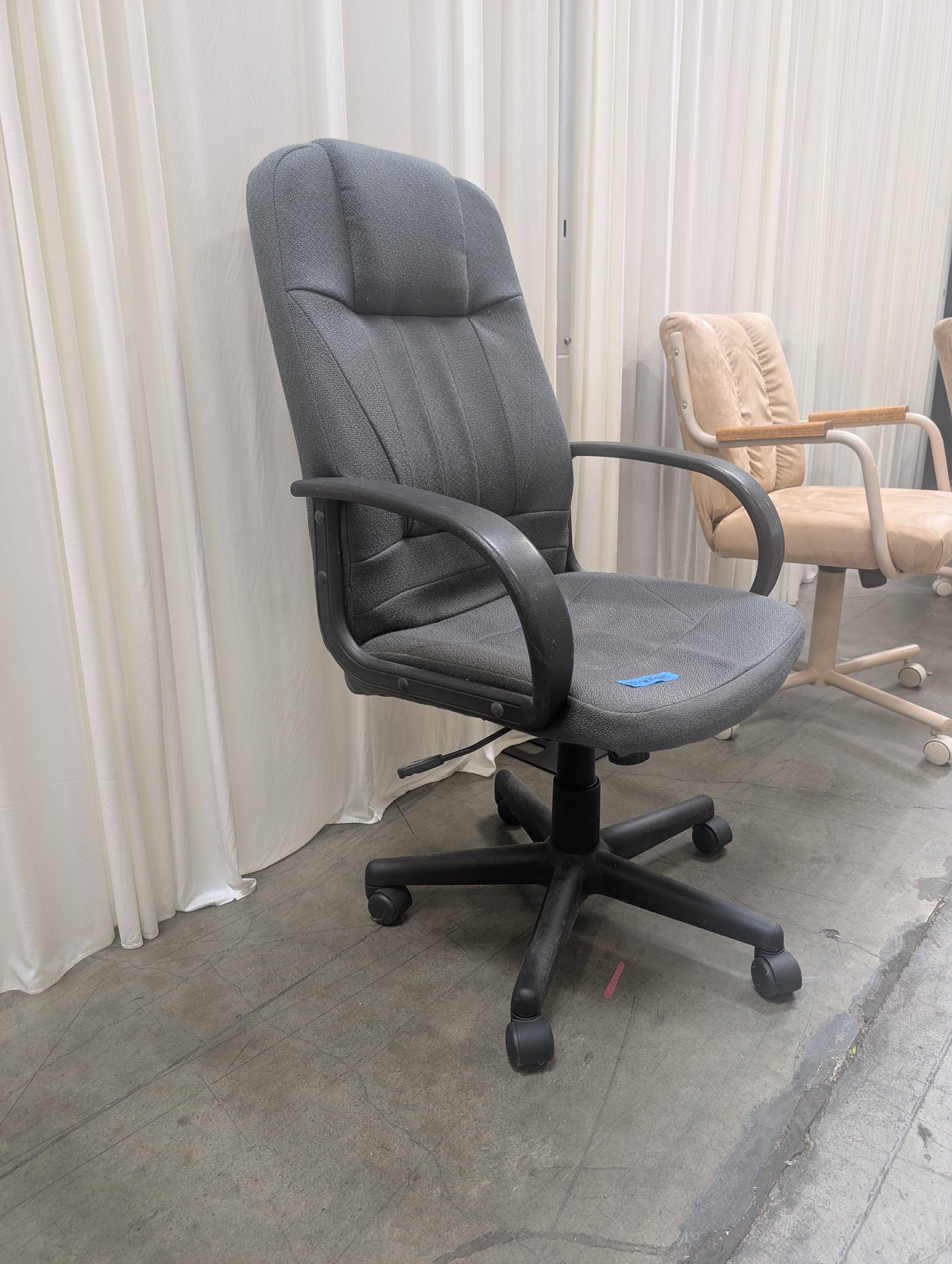 Ergonomic High-Back Office Chair in Grey Fabric