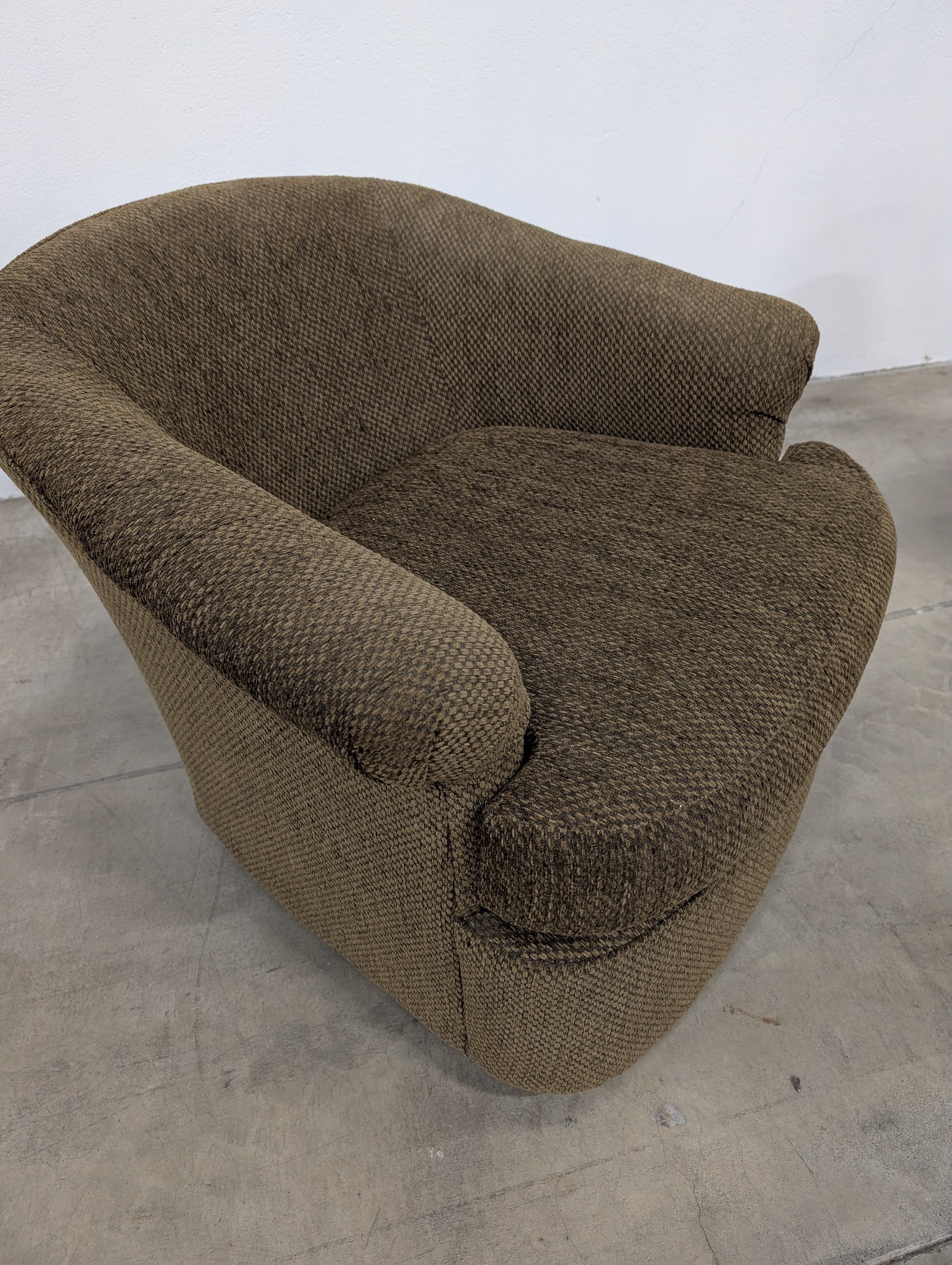 Brown Tweed Rounded Armchair