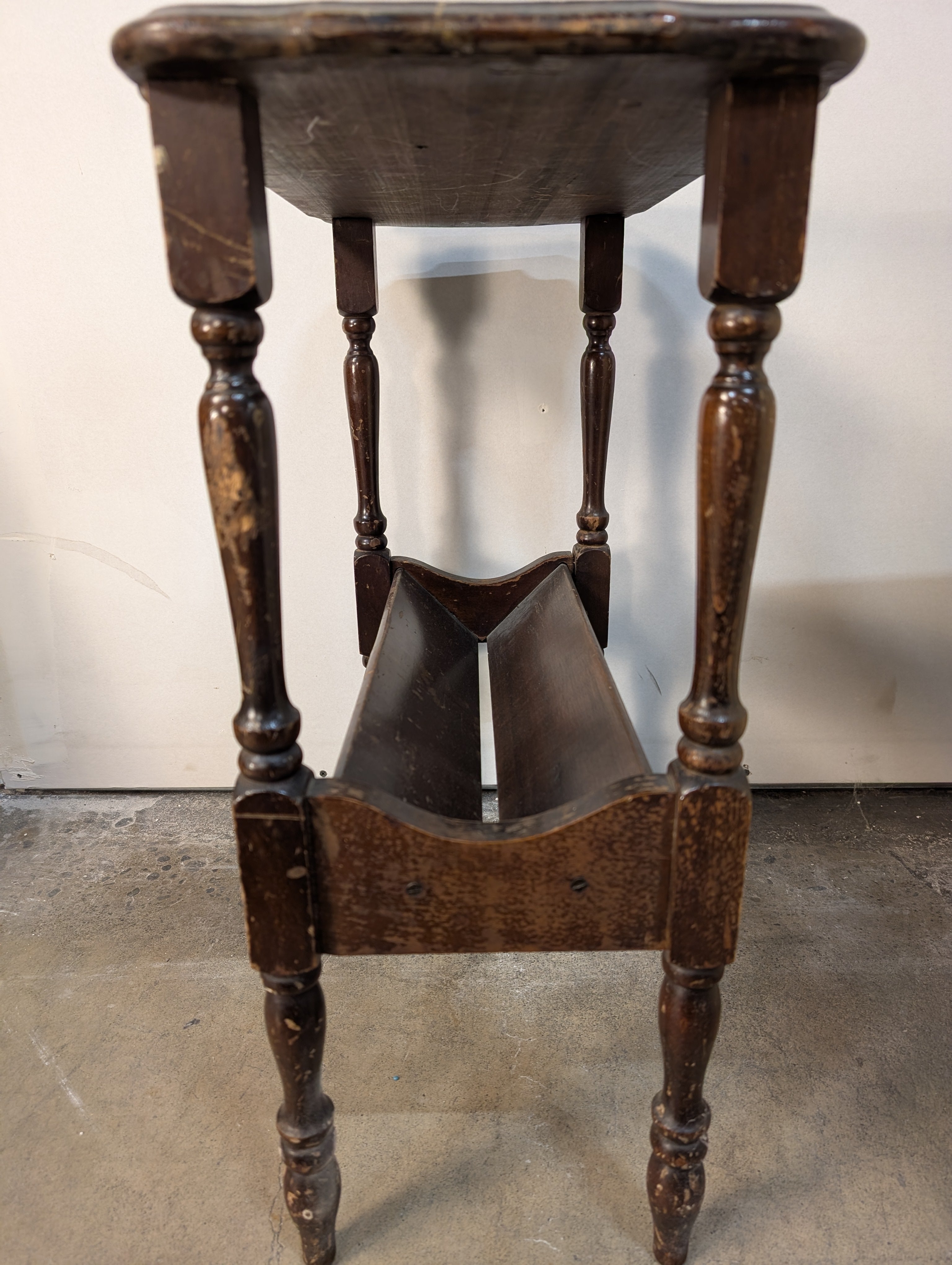Vintage Wood Accent Table with Turned Legs and Lower Shelf