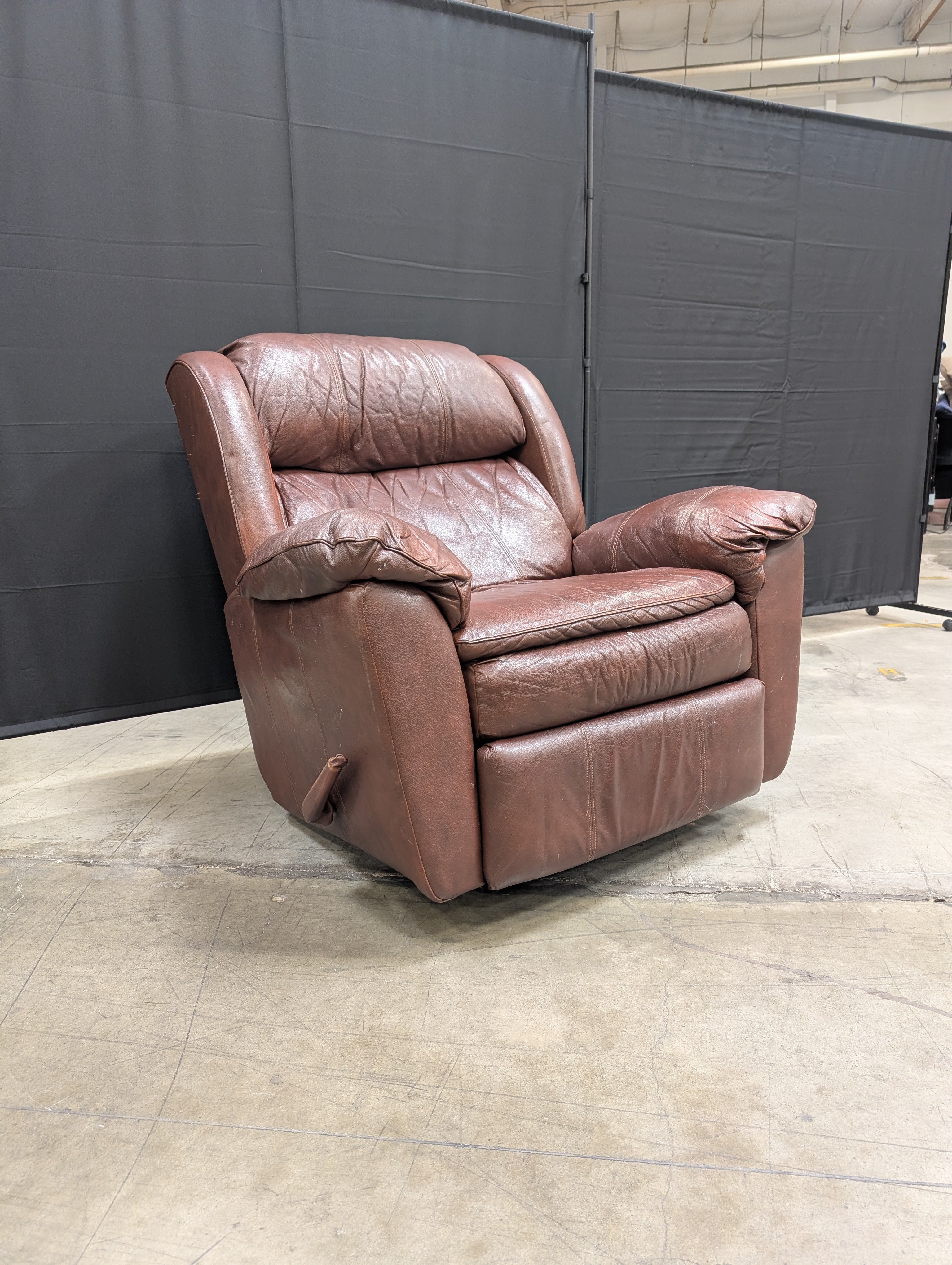 Spacious Dark Brown Leather Recliner Chair