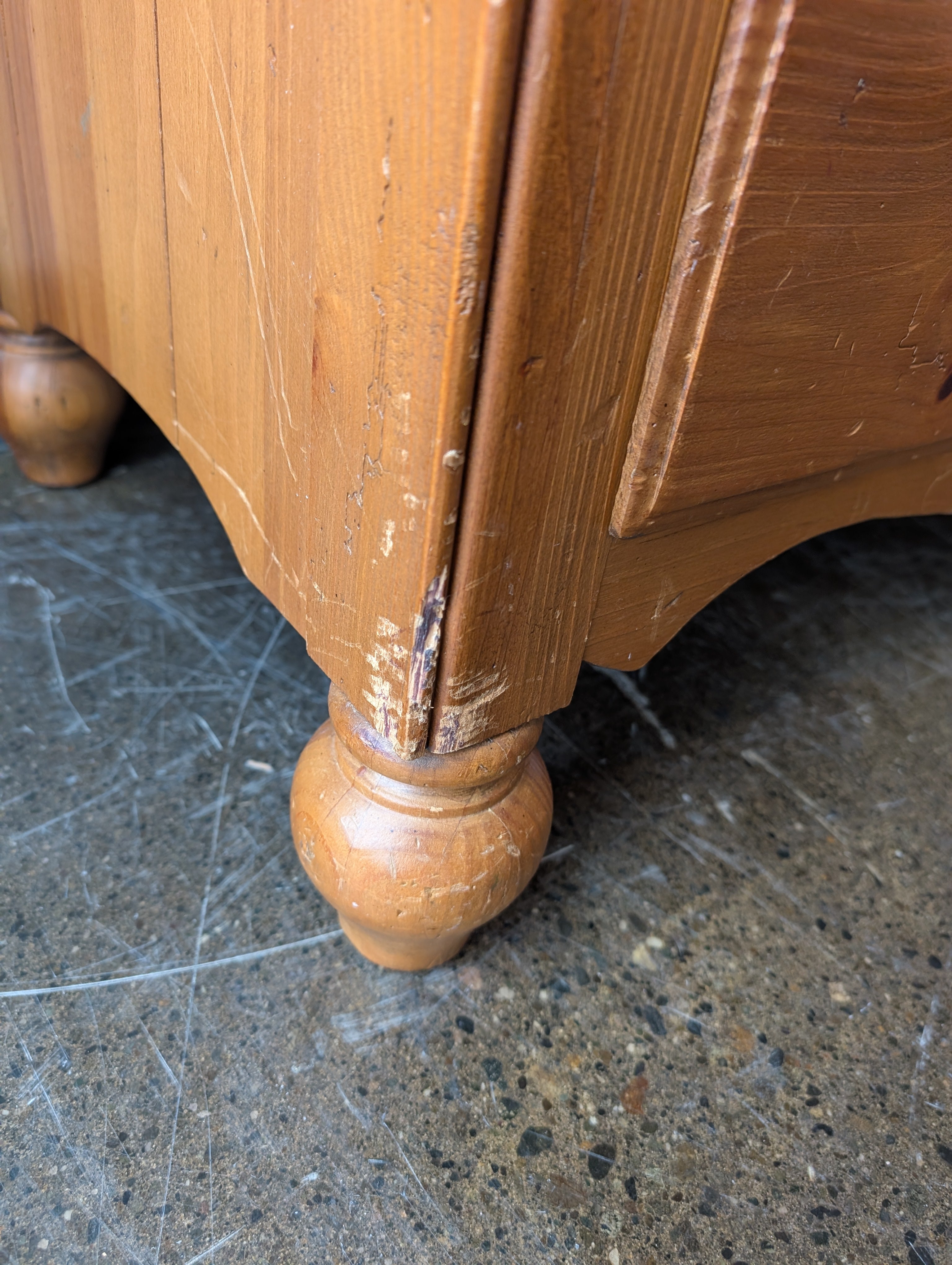 Solid Wood Ethan Allen Dresser with Central Cabinet
