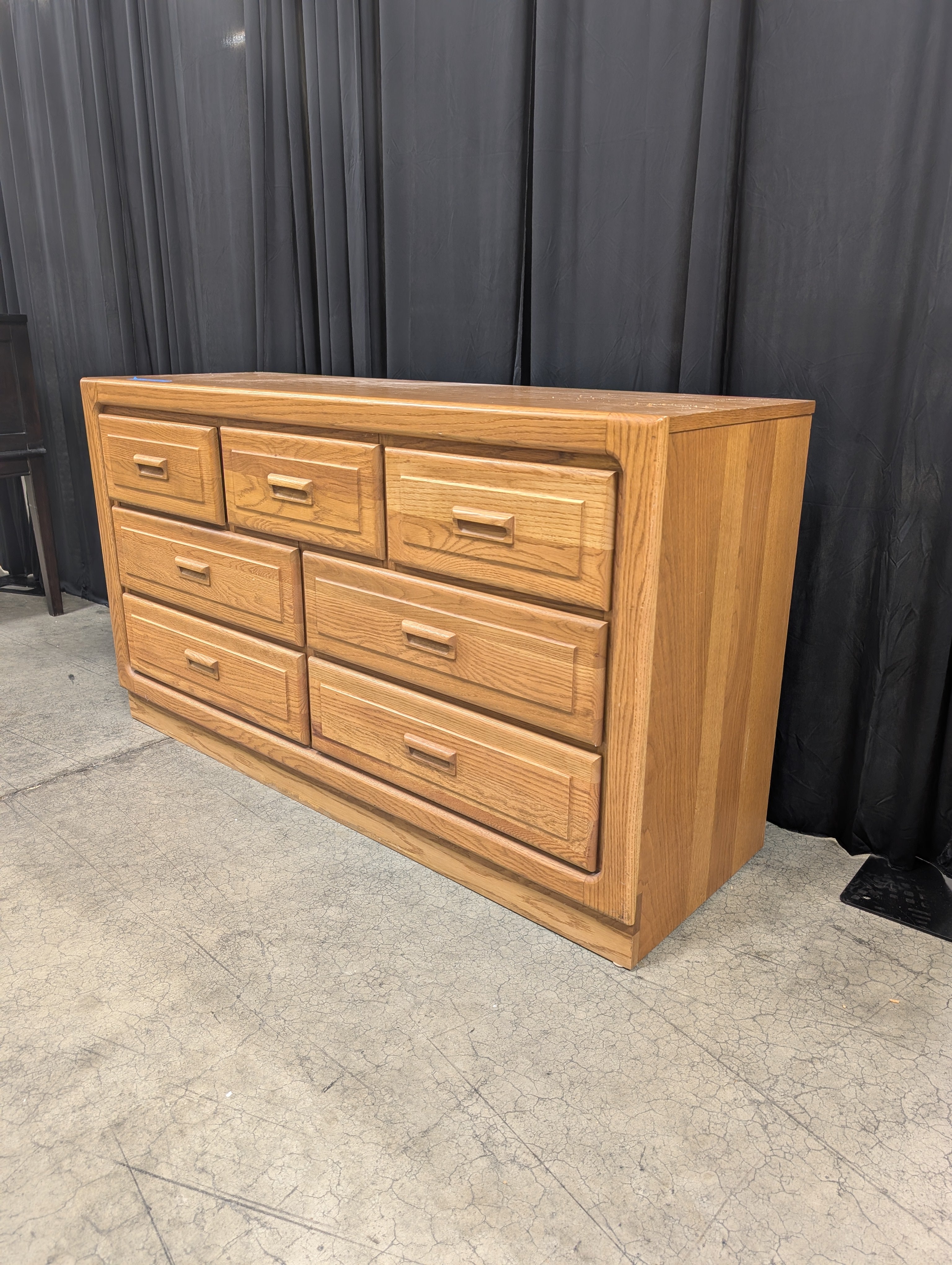 Seven-Drawer Vintage Dresser in Golden Oak