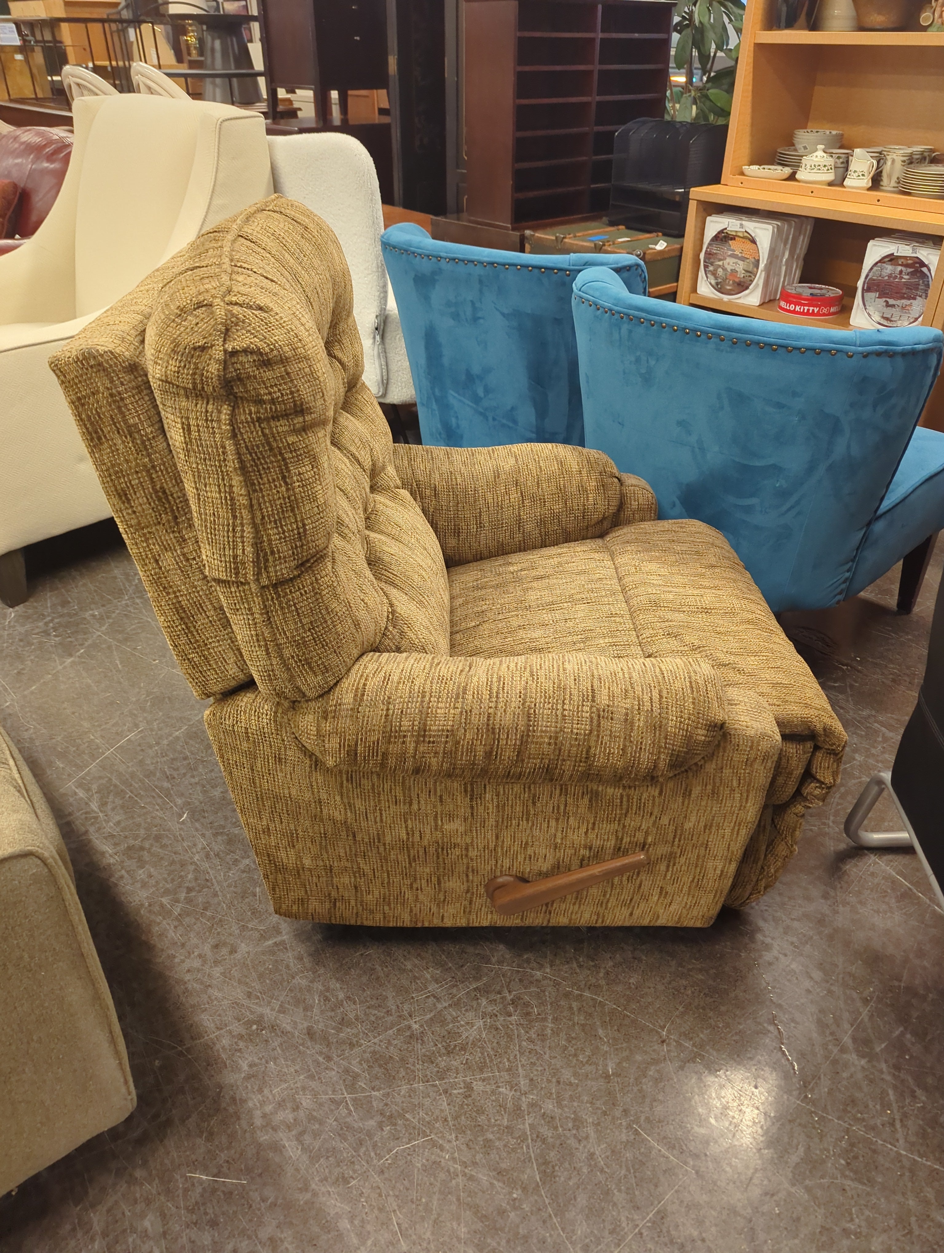 Relaxing Recliner Chair in Brown Textured Fabric