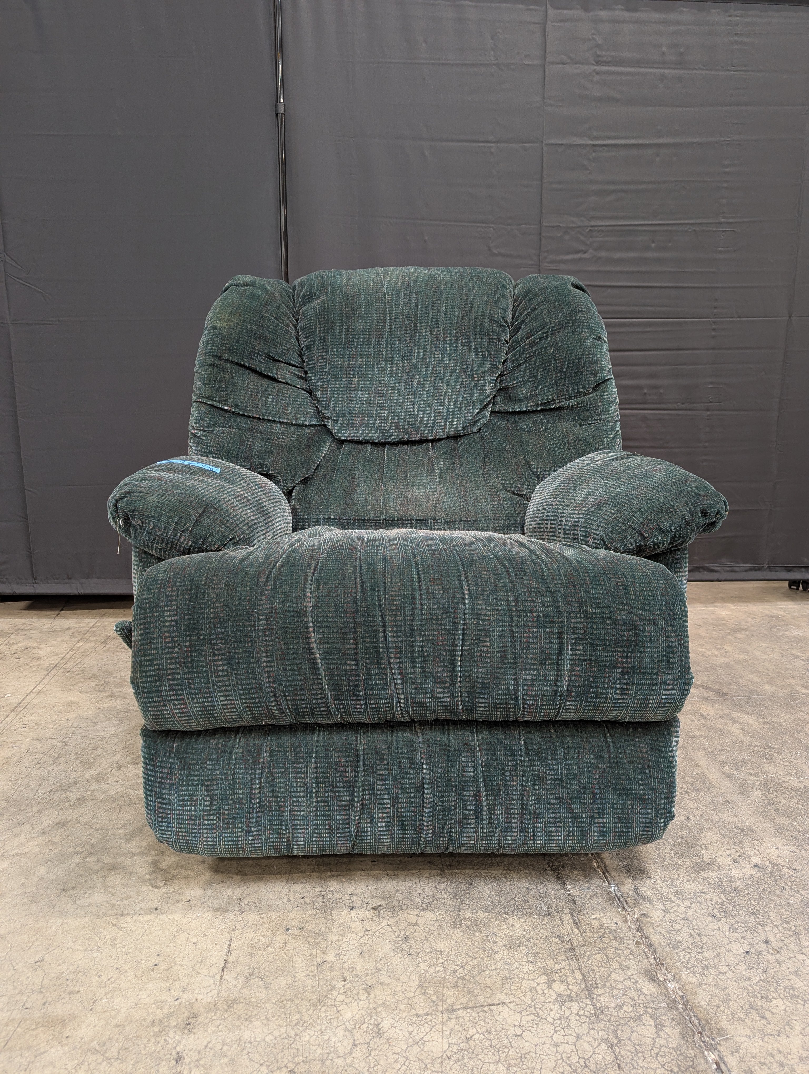 Plush Forest Green Recliner Armchair