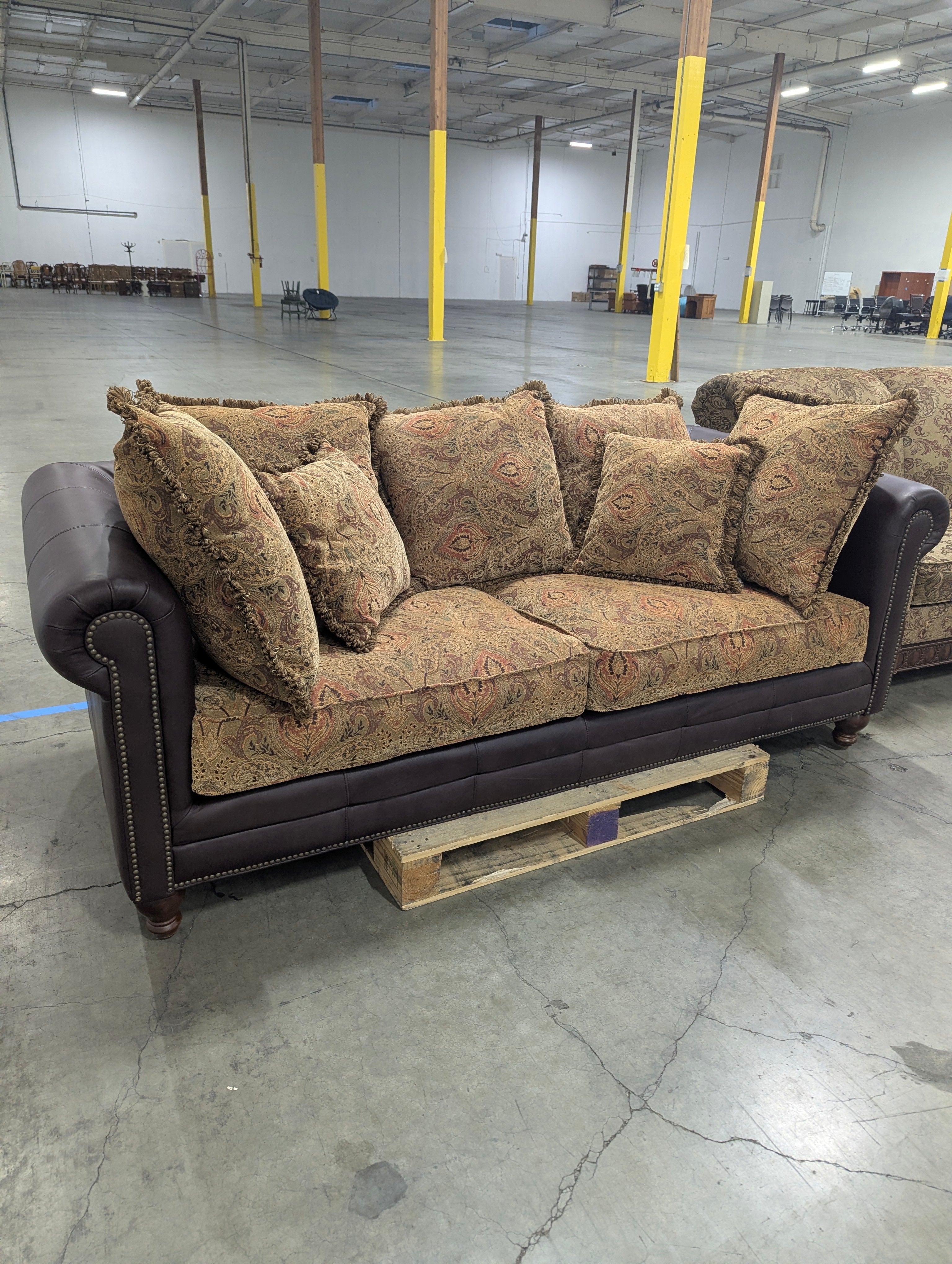Traditional Dark Brown Leather Paisley Loveseat Sofa