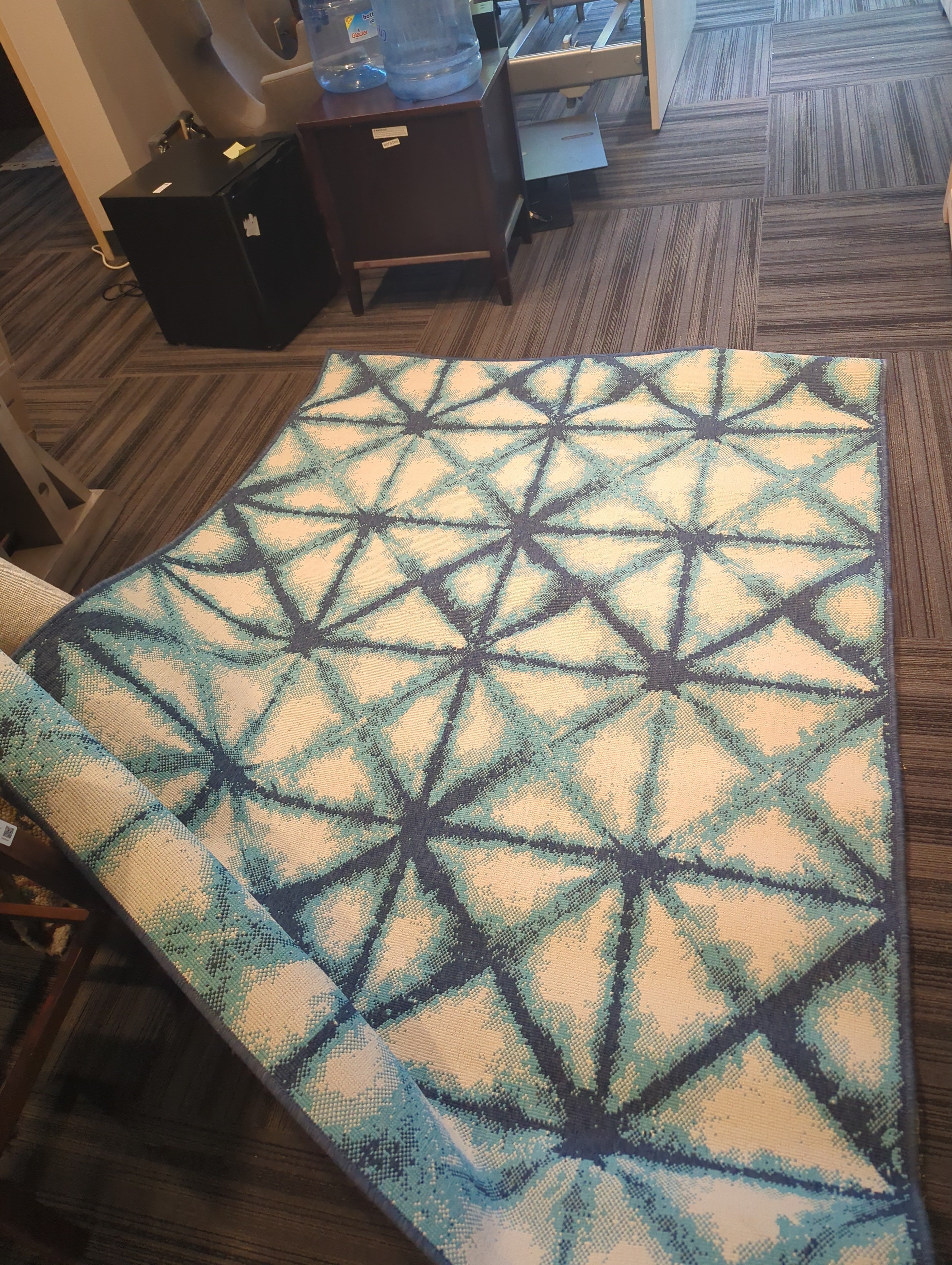 Blue Geometric Area Rug – 5x7