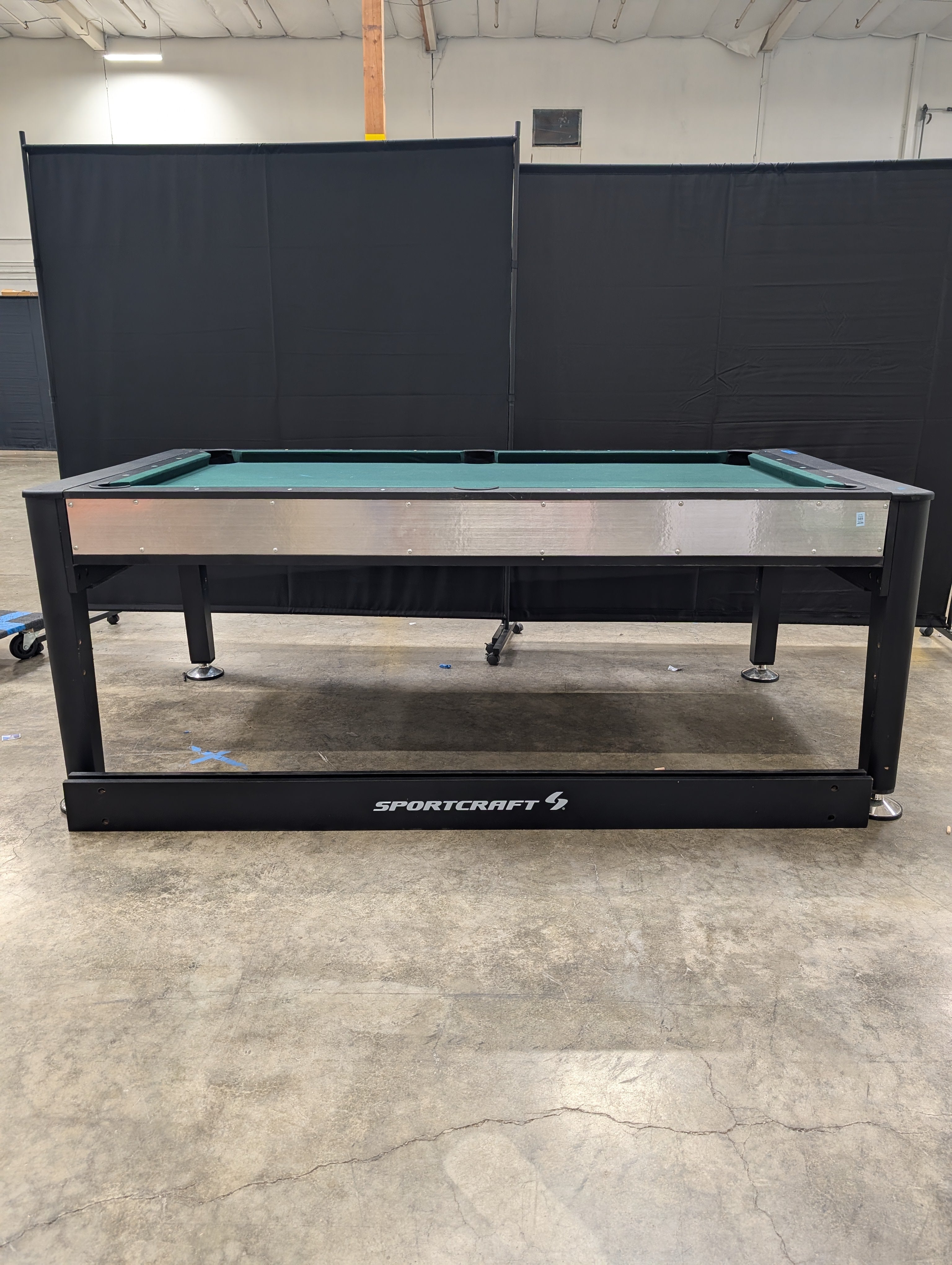 SPORTCRAFT Black and Silver Air Hockey Table