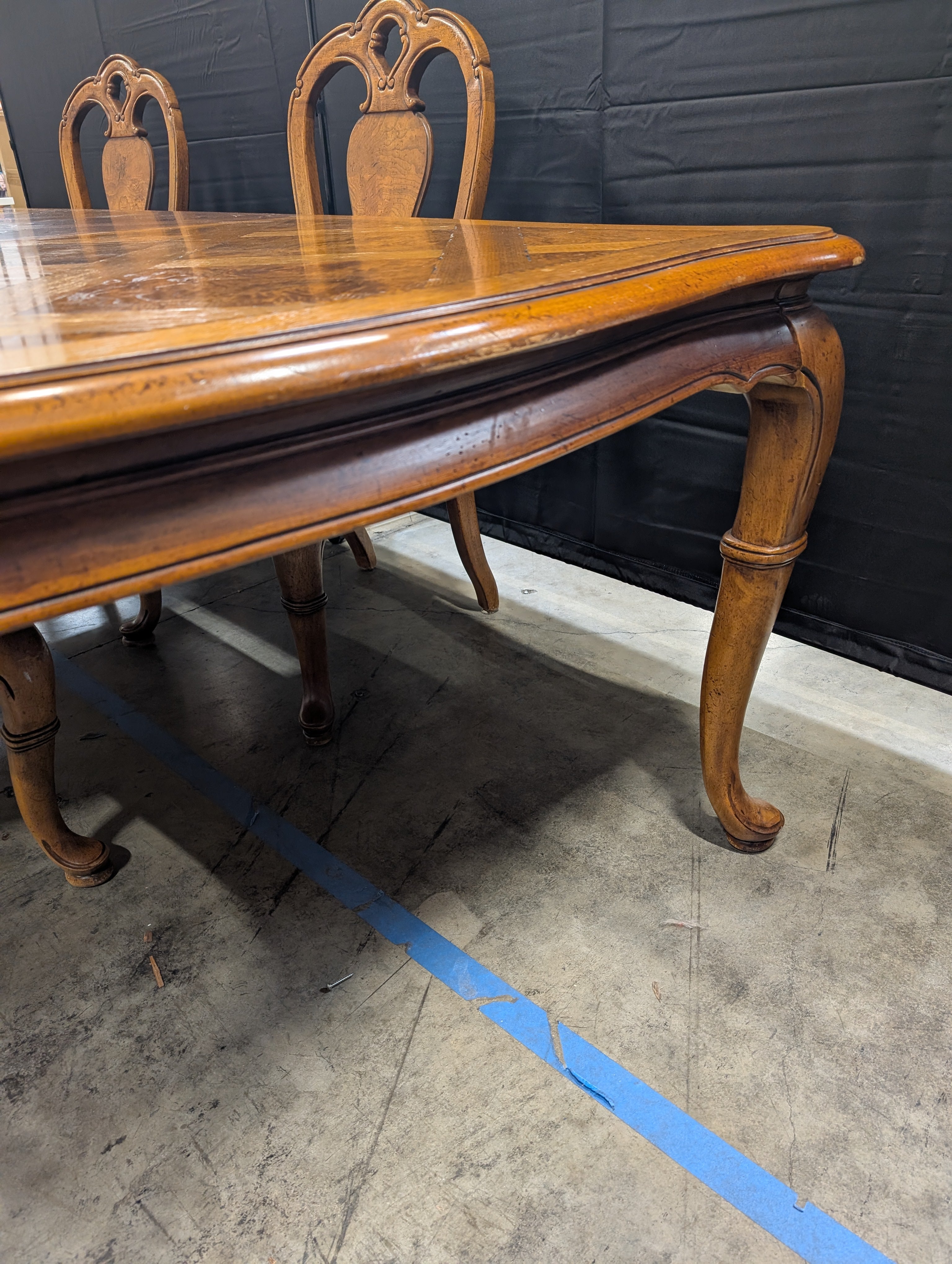 Ornate Inlaid Wood Thomasville Dining Table with Matching Chairs