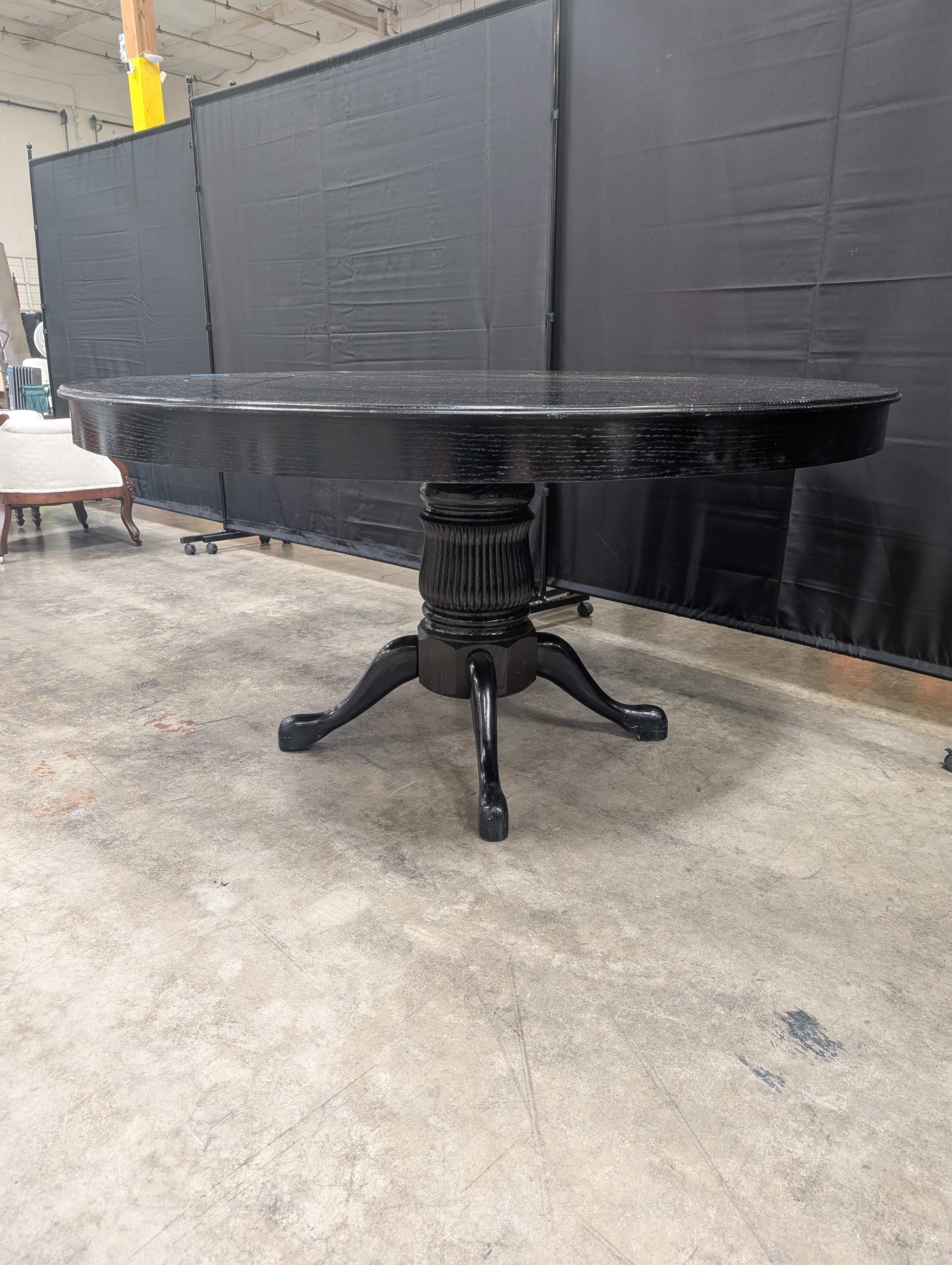 Round Black Pedestal Poker Table with Cup Holders
