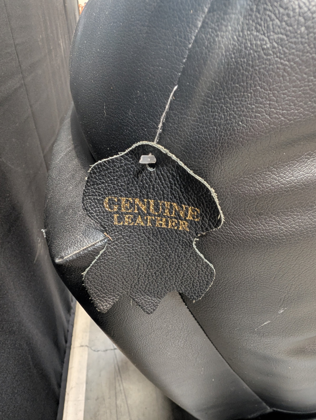 Comfortable Black Leather Recliner Chair with Cup Holders