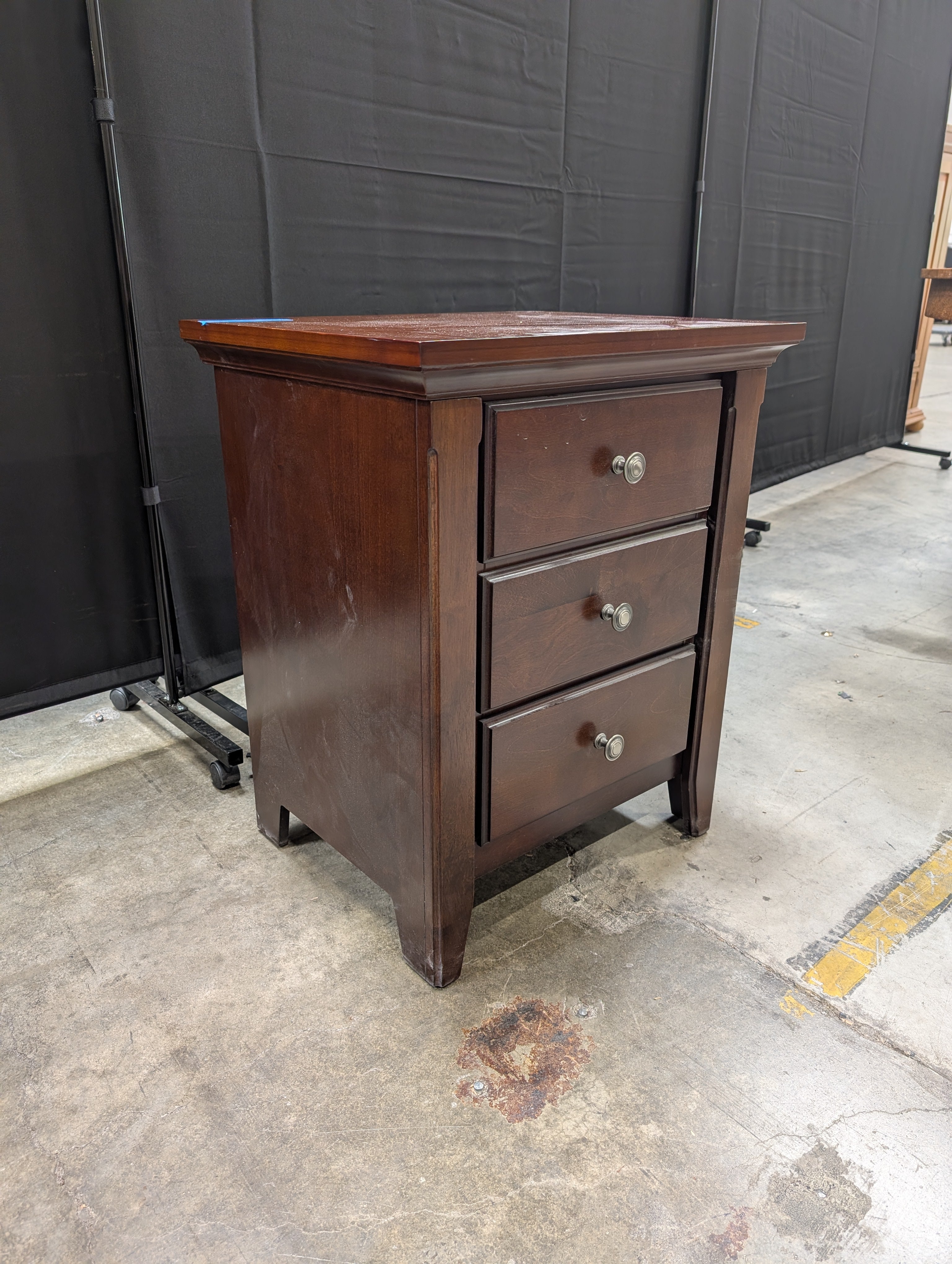 Traditional Brown Wood Three-Drawer Nightstand