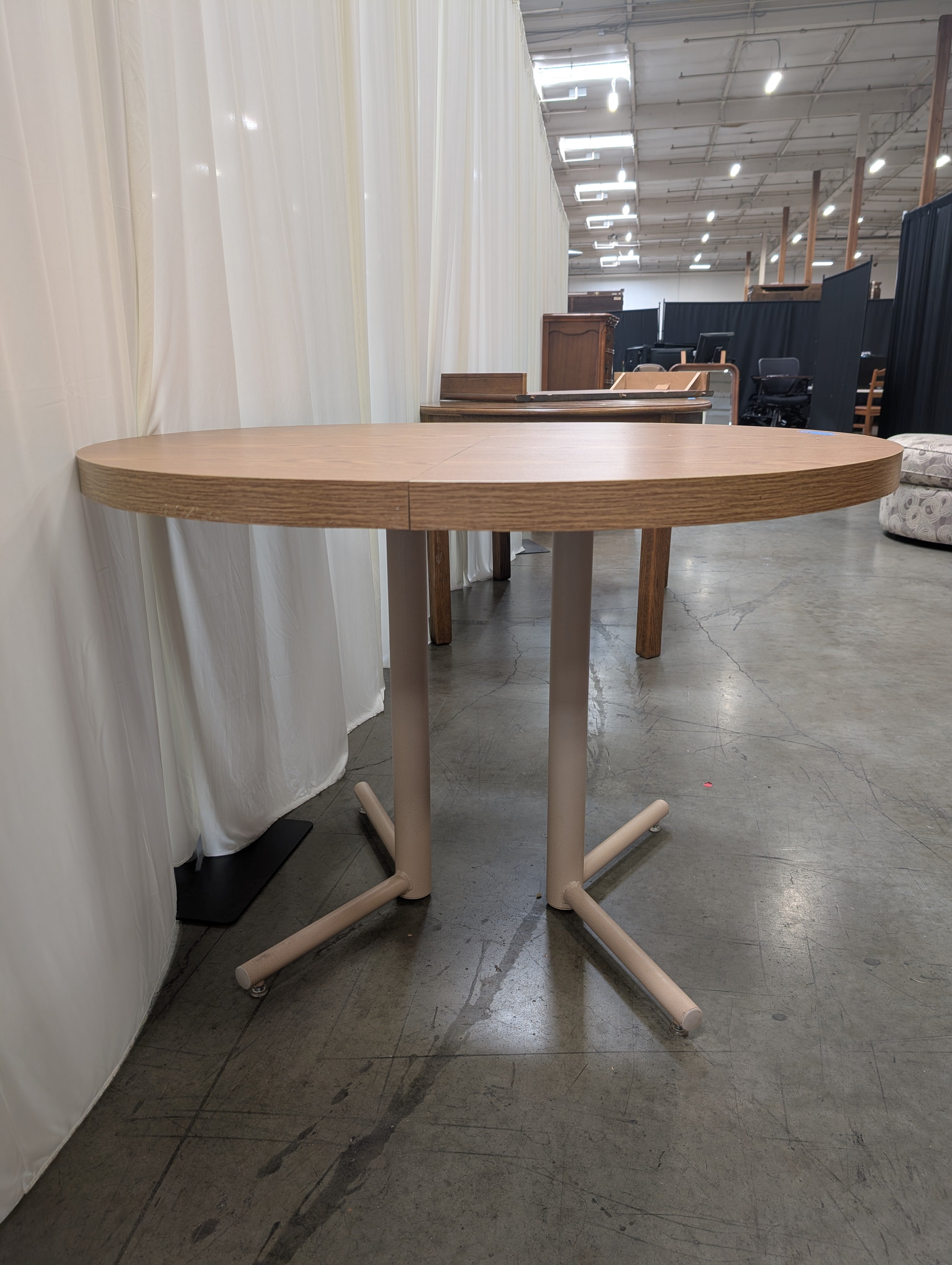 Round Wood Grain Dining Table