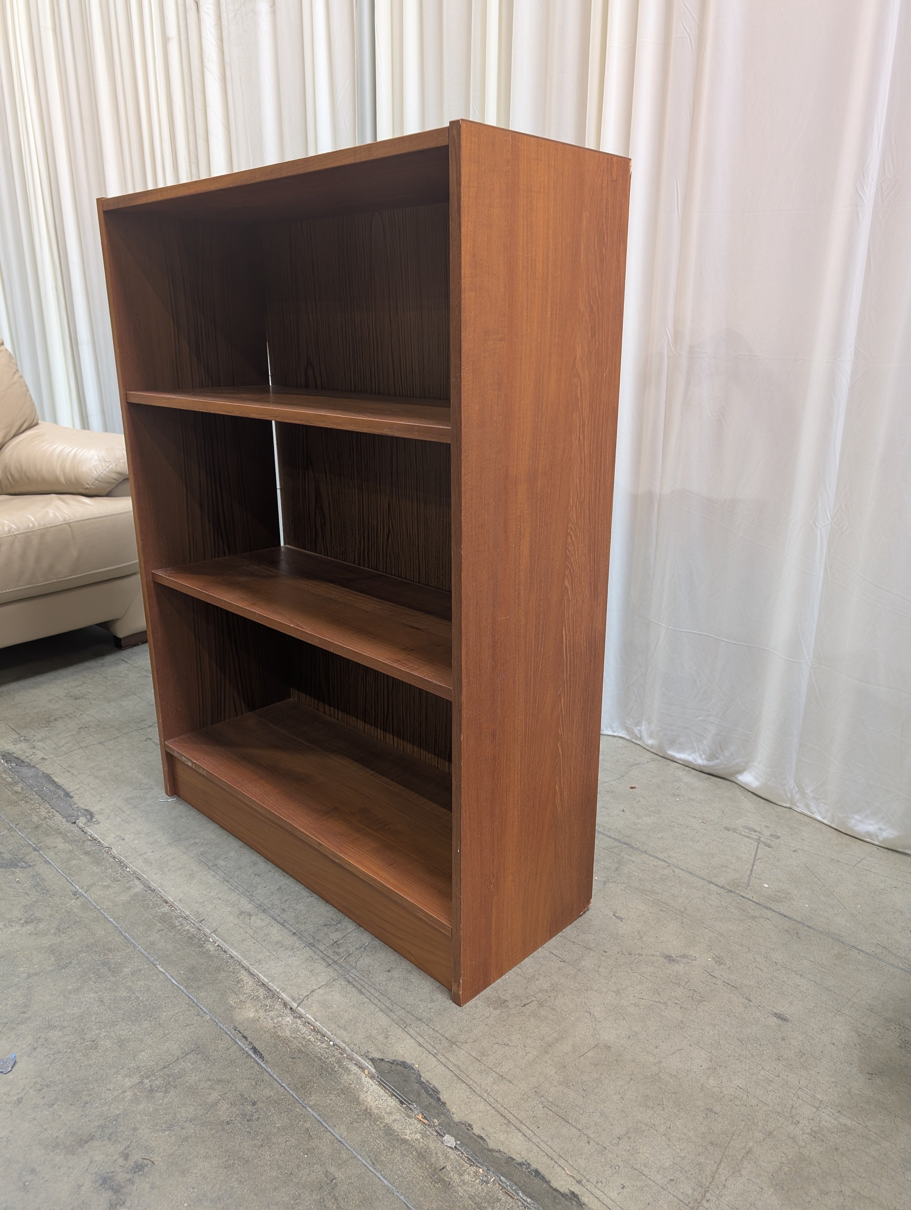 Vintage Warm Brown Four-Shelf Bookcase in Wood