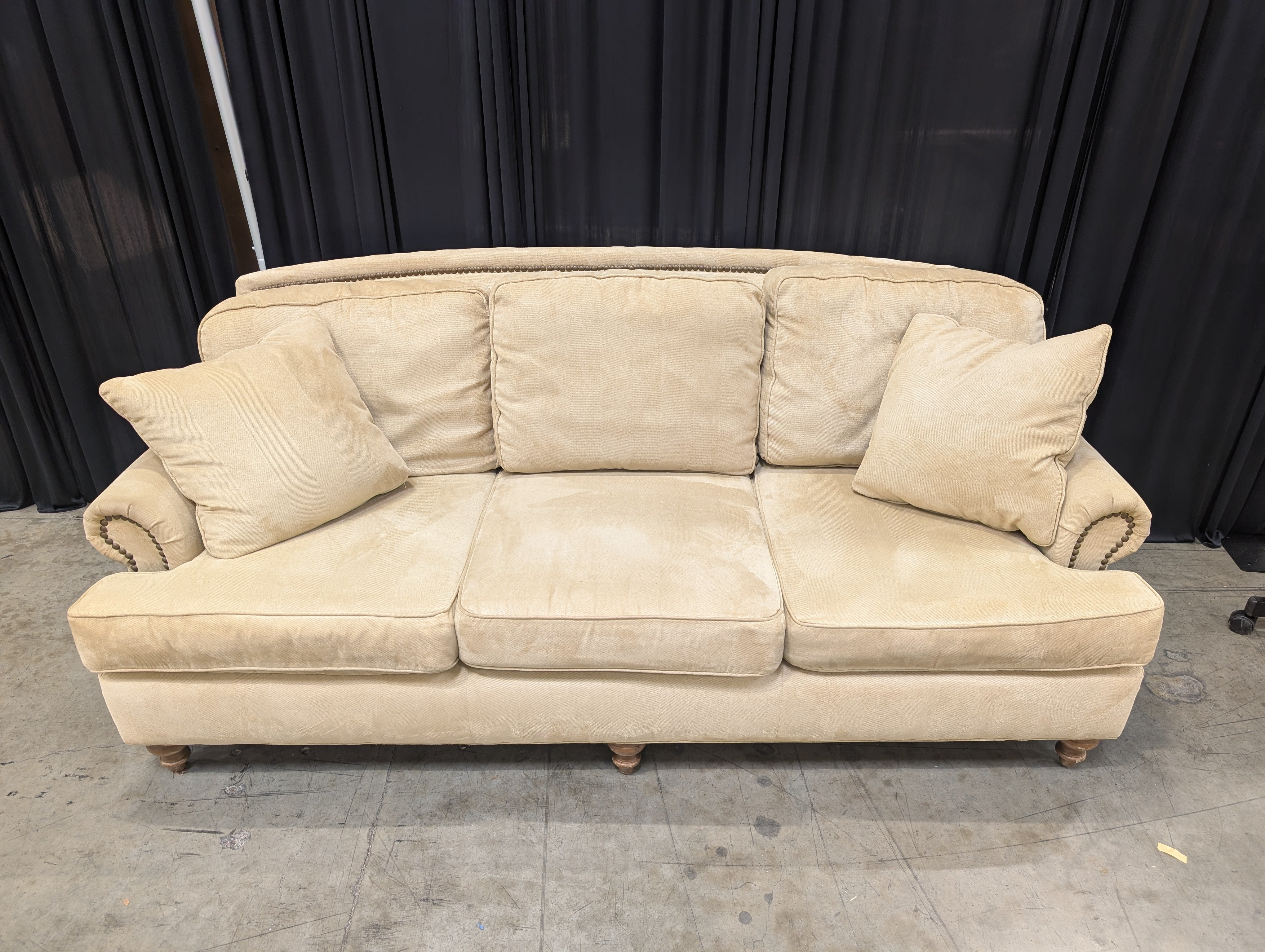 Traditional Huntington House Beige Fabric Couch with Nailhead Trim
