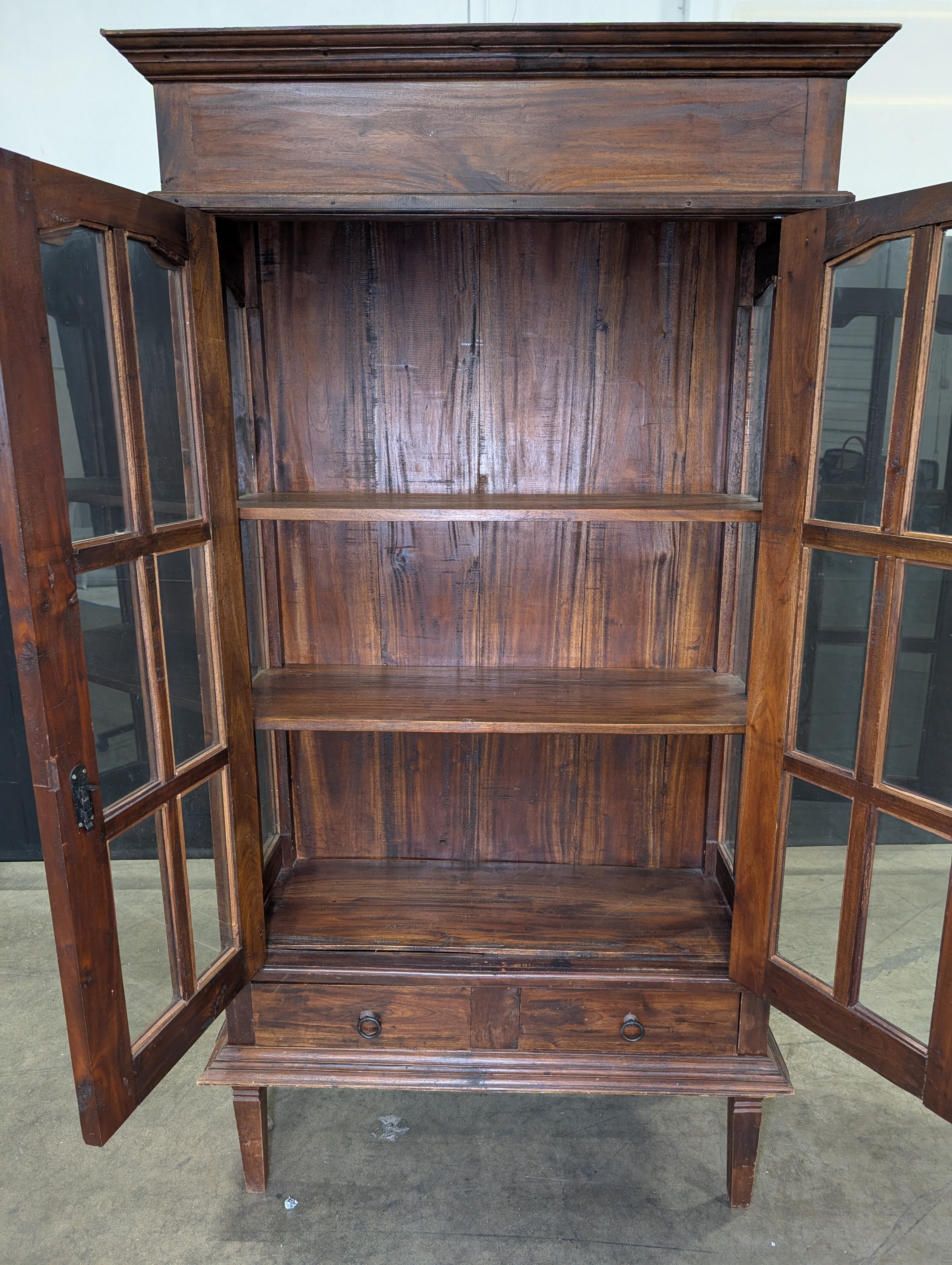 Traditional Dark Wood NOVA Furniture